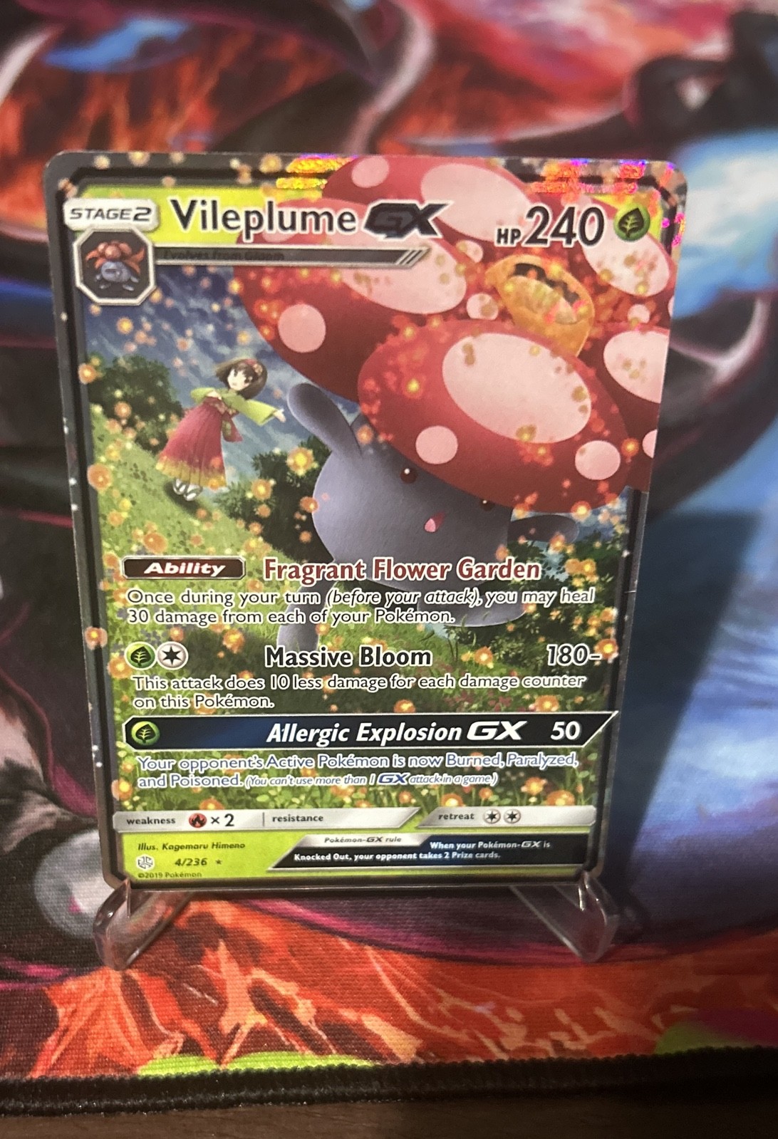 Vileplume GX 4/236 Sm-Cosmic Eclipse Holo Vileplume GX 4/236 Sm-Cosmic Eclipse Holo