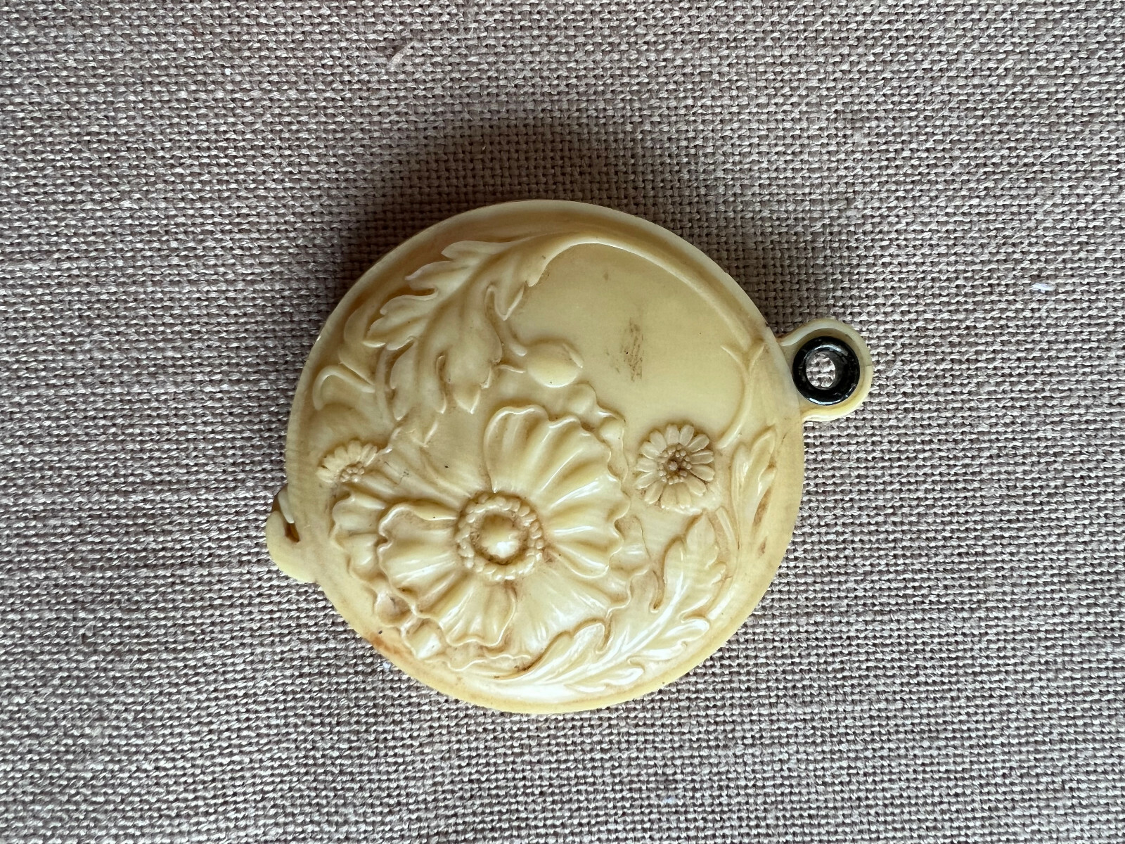 Vintage 1940s ladies pocket make-up mirror