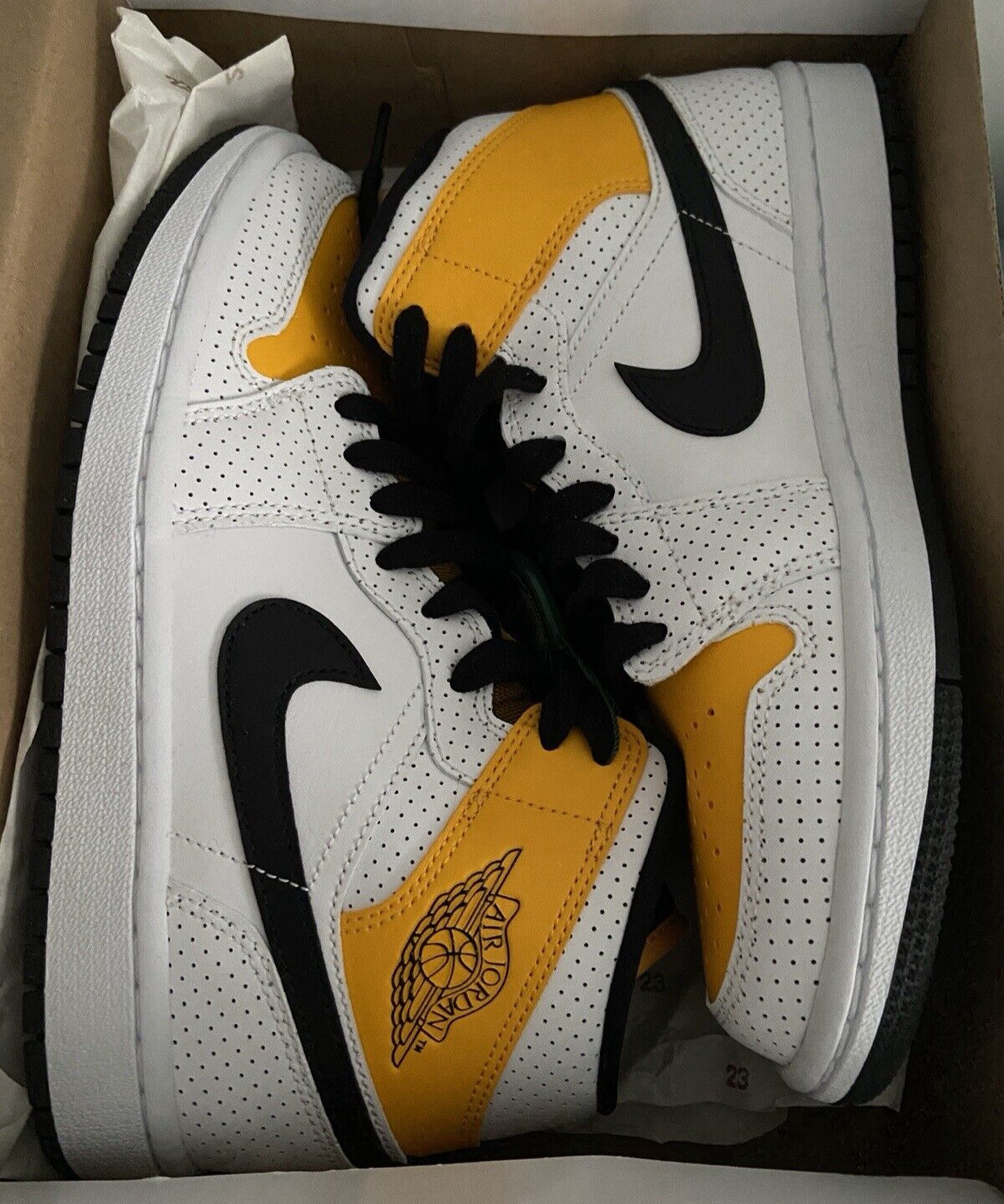 Air Jordan 1 Womens Size 8 Mid White Black University Gold Yellow BQ6472-107