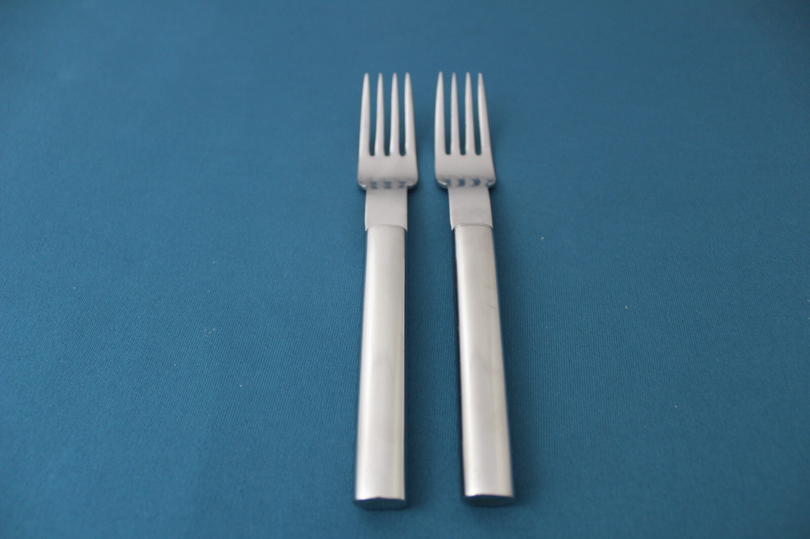 Boda Nova OVAL STEEL GLOSSY Salad Forks (Set of 2) Stainless 6 1/2\ Boda Nova OVAL STEEL GLOSSY Salad Forks (Set of 2) Stainless 6 1/2\