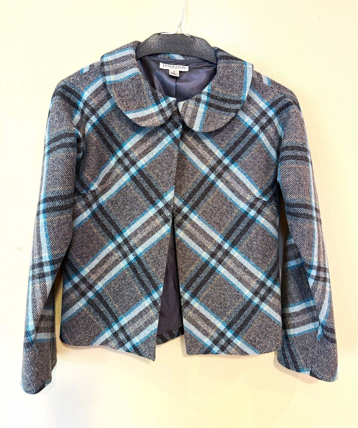 Pendleton Petite Size 6 Gray Blue Plaid Wool Lined Button Collar Jacket