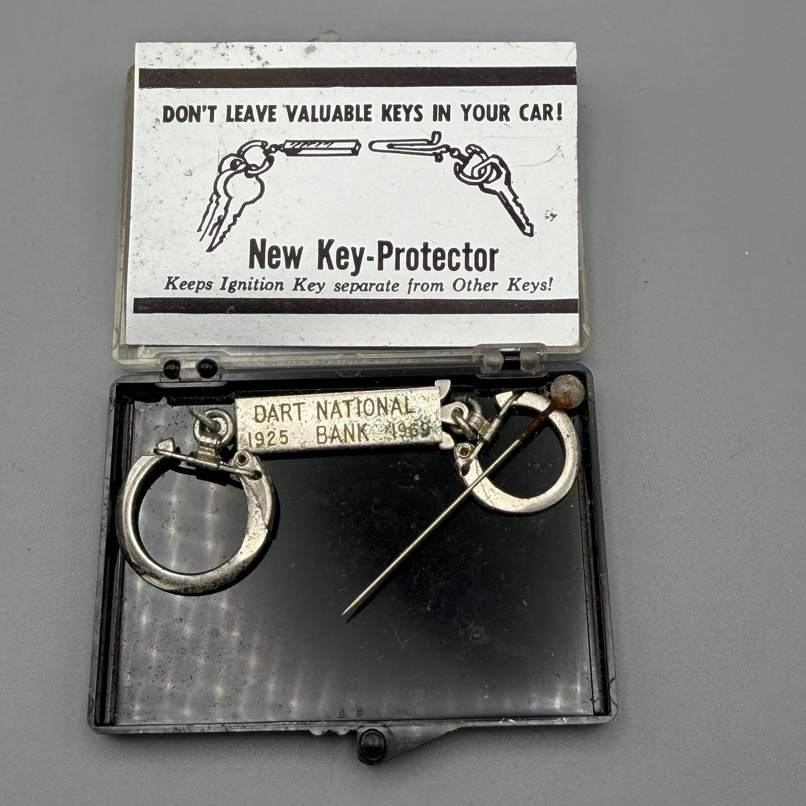 Vintage Chrome Key Protector Keychain Dart National 1925-1969 In Box Advertising Vintage Chrome Key Protector Keychain Dart National 1925-1969 In Box Advertising