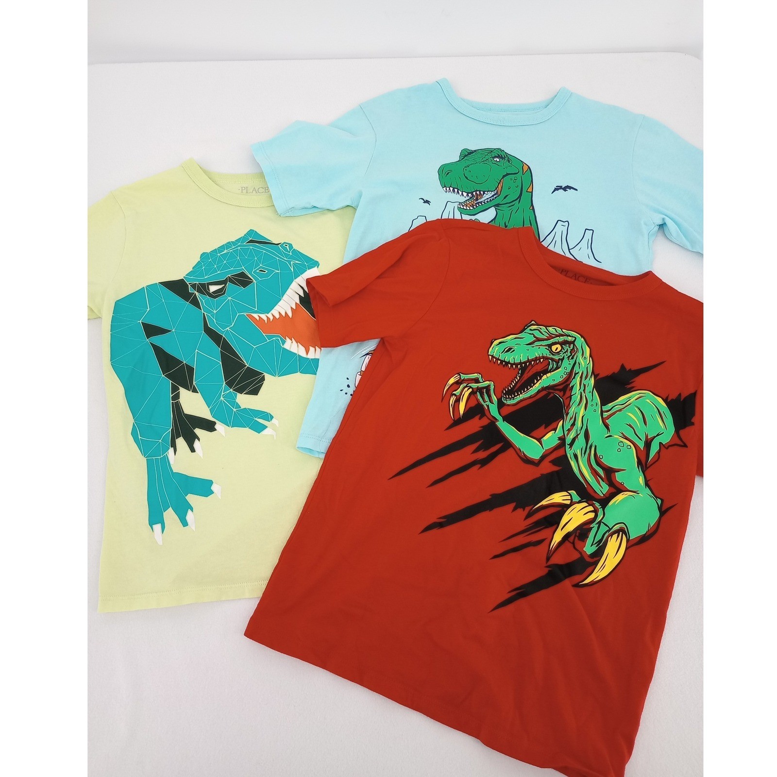 The Children\'s Place Graphic T-Shirts Kids Size M 7/8 Dinosaur Set of 3 The Children\'s Place Graphic T-Shirts Kids Size M 7/8 Dinosaur Set of 3