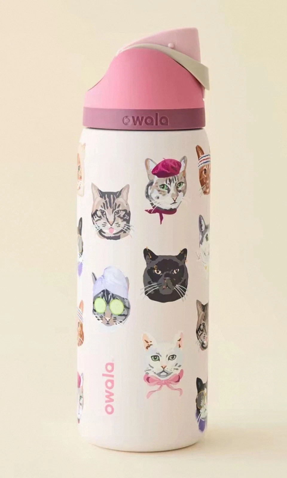 Owala UO Exclusive Cat Collage FreeSip Water Bottle Limited 32oz Pink New In Box Owala UO Exclusive Cat Collage FreeSip Water Bottle Limited 32oz Pink New In Box