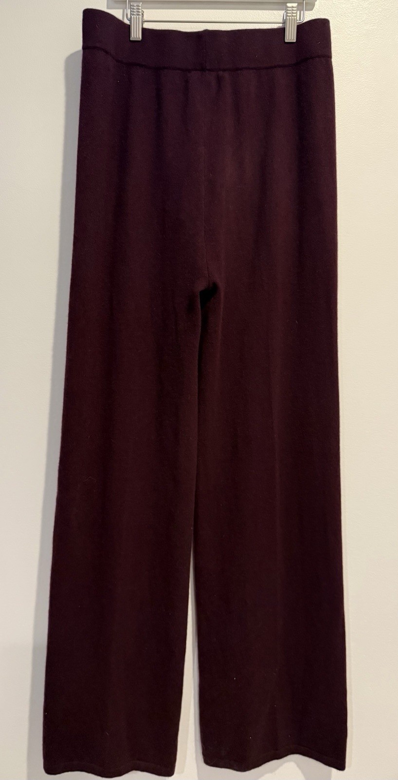 NWT Neiman Marcus 100% Cashmere Burgundy Pullover Sweater Pull On Pants Sz M NWT Neiman Marcus 100% Cashmere Burgundy Pullover Sweater Pull On Pants Sz M