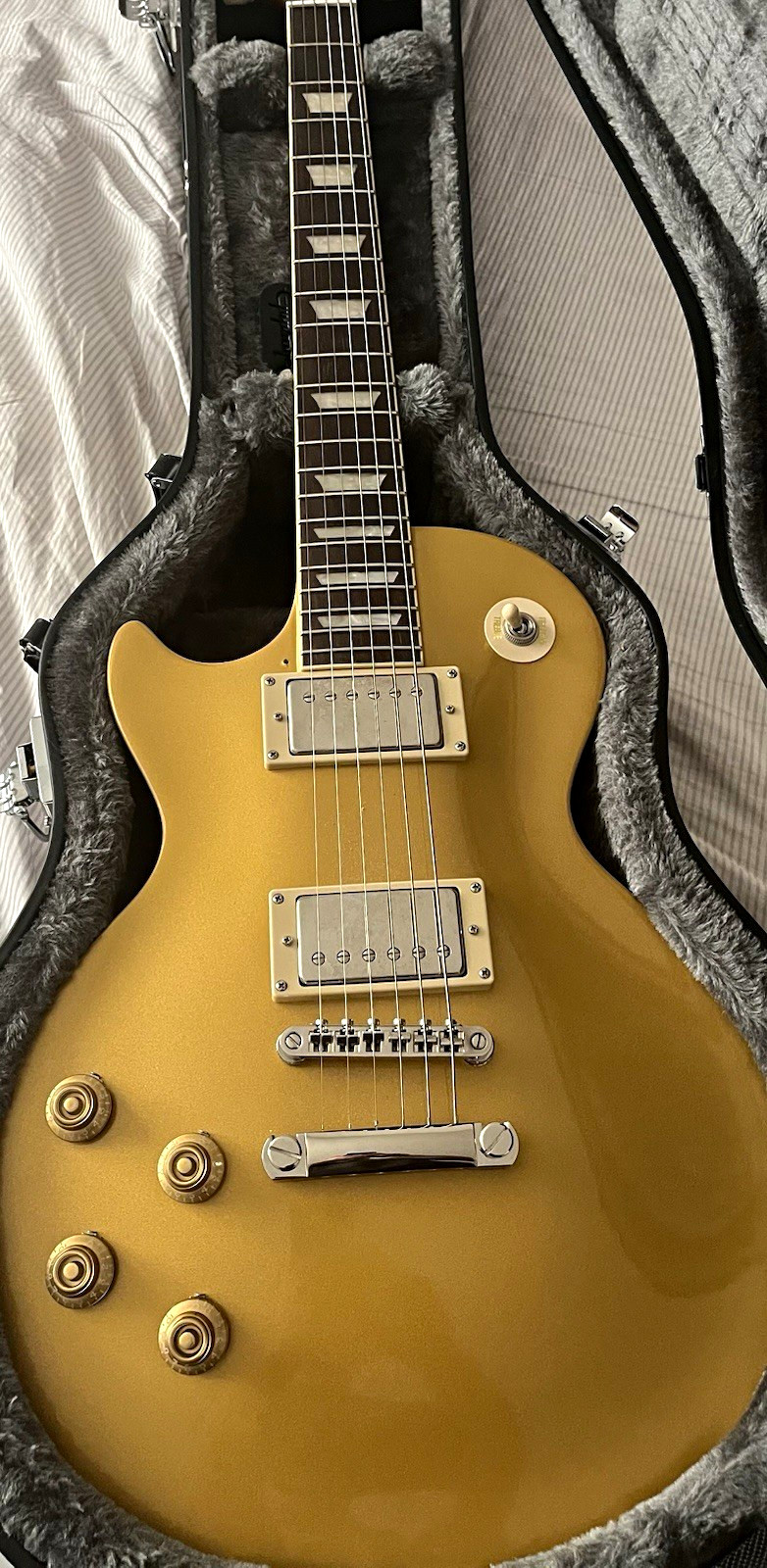Left Handed Epiphone Les Paul Gold Top w/Hard Case Lefty