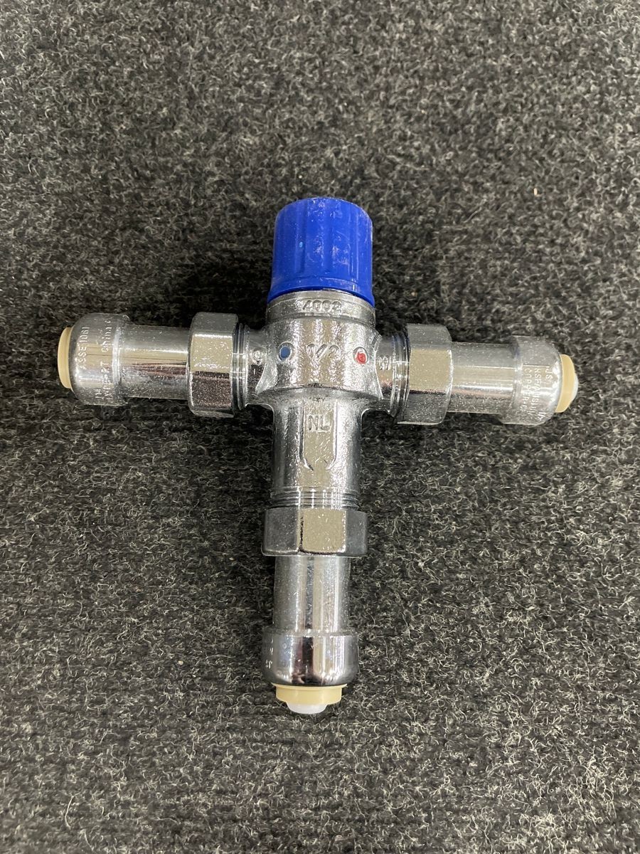 JONES STEPHENS PLUMBITE 1/2\