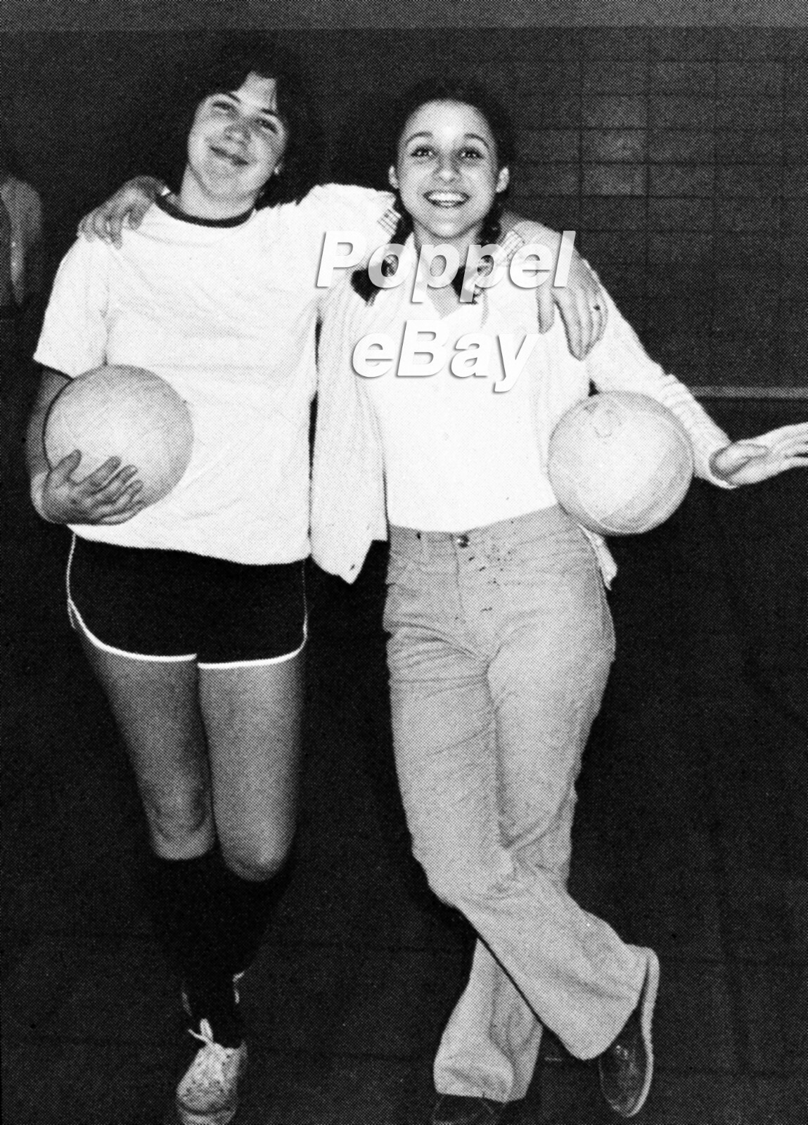 JULIA LOUIS DREYFUS High School Yearbook SEINFELD VEEP SNL