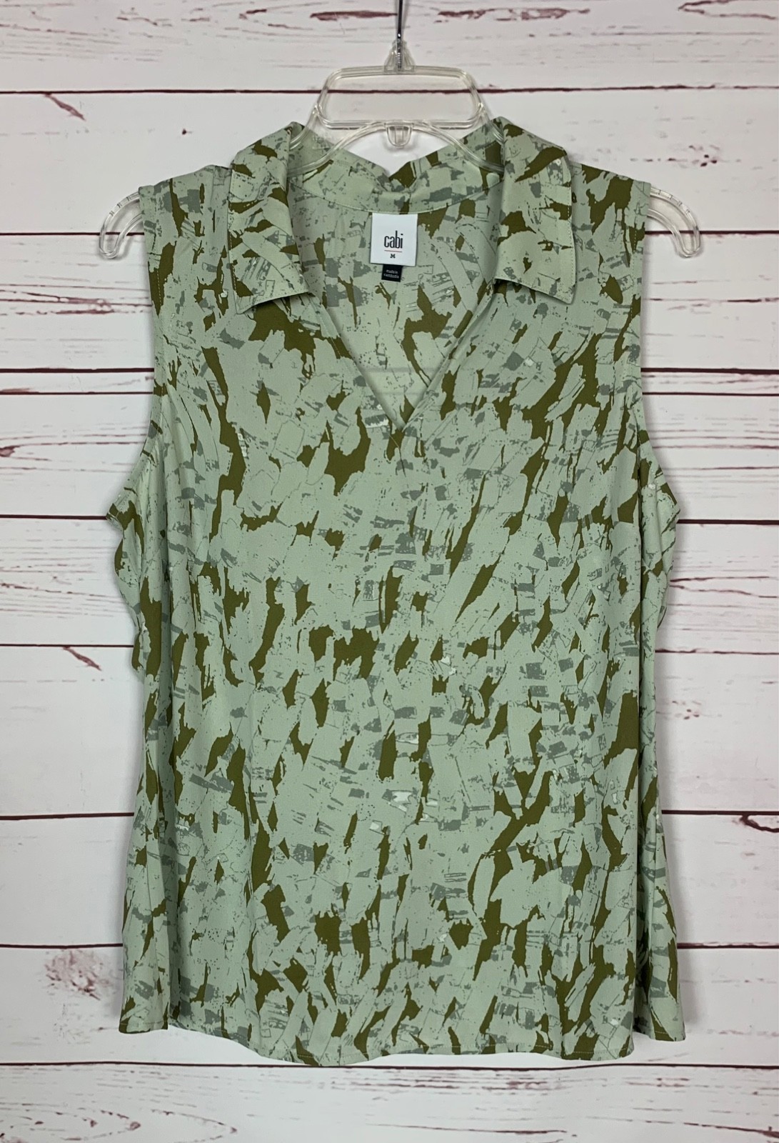Cabi Women\'s M Medium Green 4356 Flurry Patterned Sleeveless Tank Top Blouse Cabi Women\'s M Medium Green 4356 Flurry Patterned Sleeveless Tank Top Blouse
