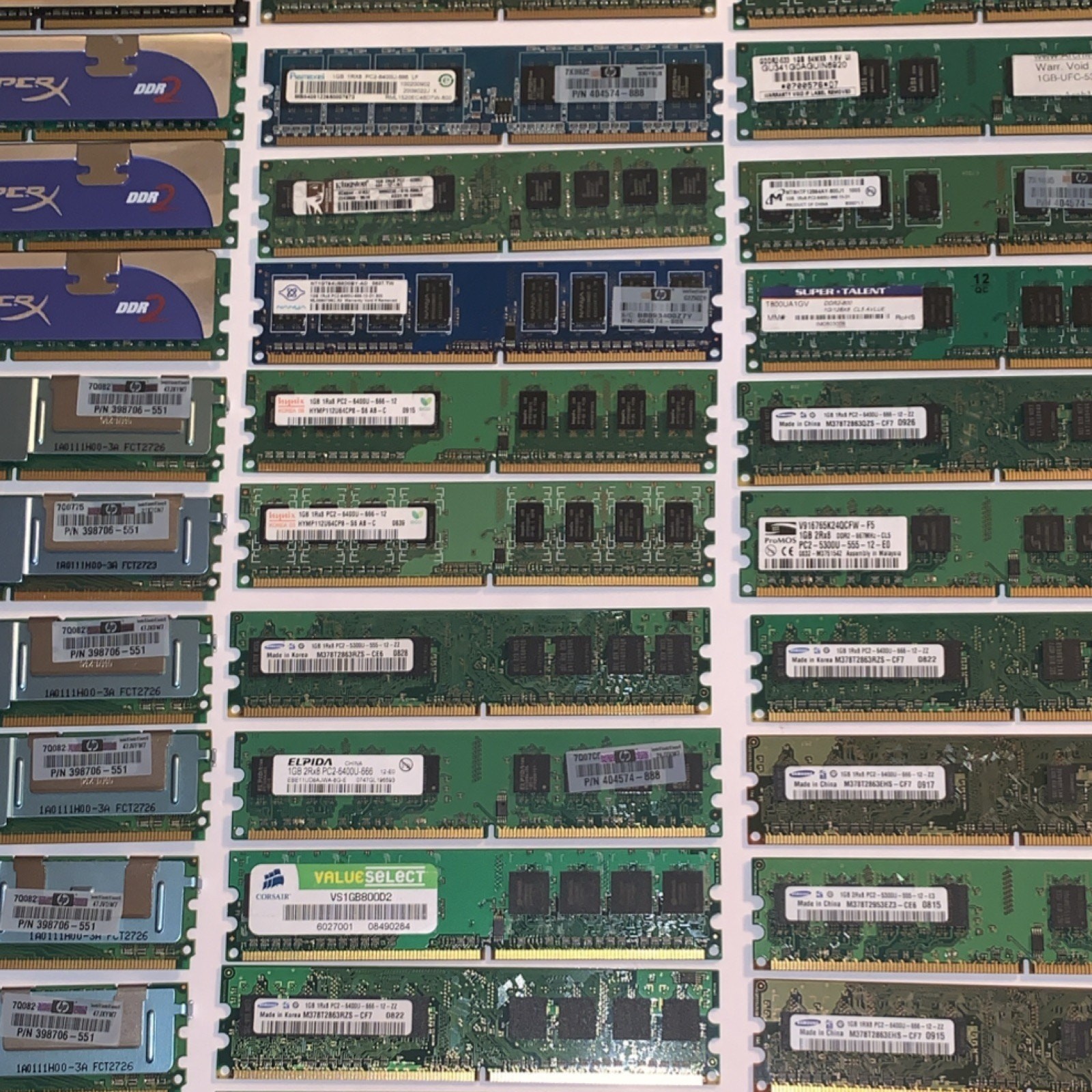 LOT of 48 x 1GB DDR2 DIMM Mixed Brands and Speeds Desktop RAM Modules