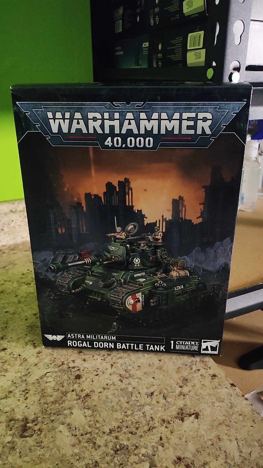 Warhammer 40k Rogal Dorn Battle Tank Vehicle - Minature 47-31 Games New