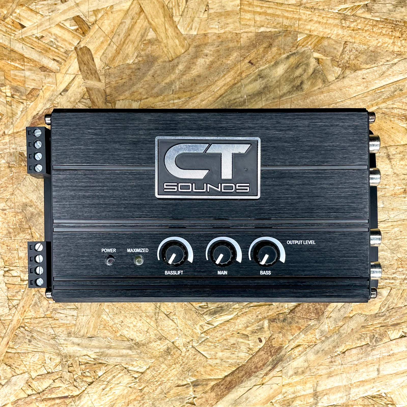 Used CT Sounds CT-LC2 2-Channel Premium Line-Out Converter with BassLift Used CT Sounds CT-LC2 2-Channel Premium Line-Out Converter with BassLift