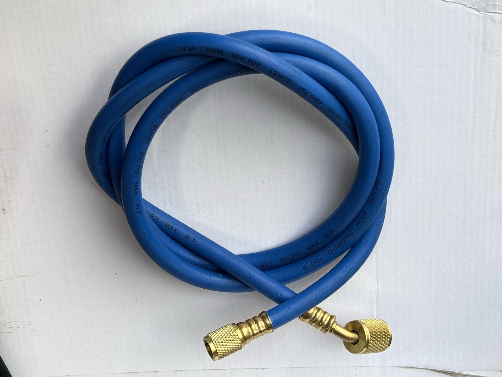HVAC 5ft Vacuum Hose 1/4” SAE &  1/2” SAE Thread 800 Psi For Rotary Pump Intake