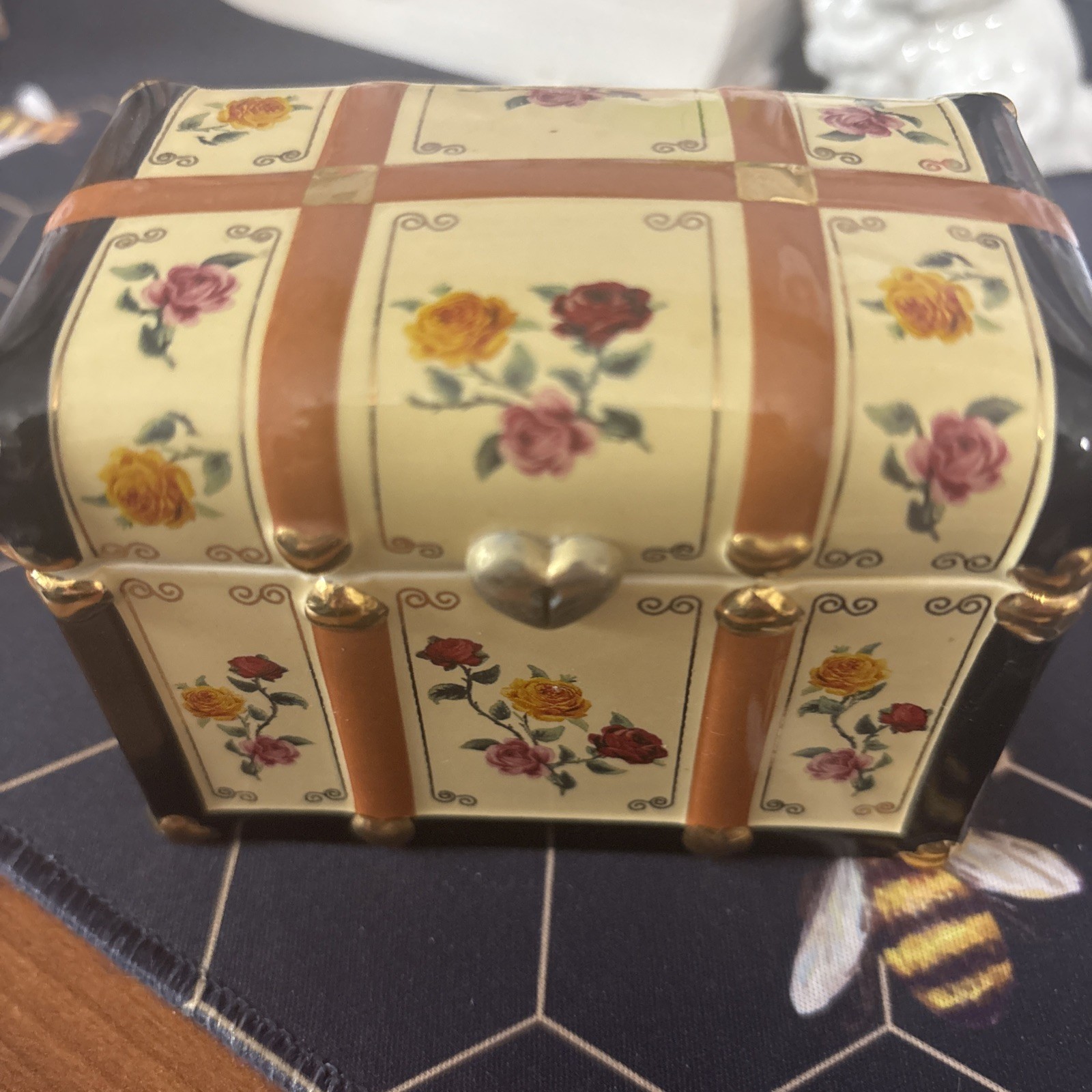 Vintage Ardleigh Elliott Music Box Trinket Box Numbered Special Memories 2001