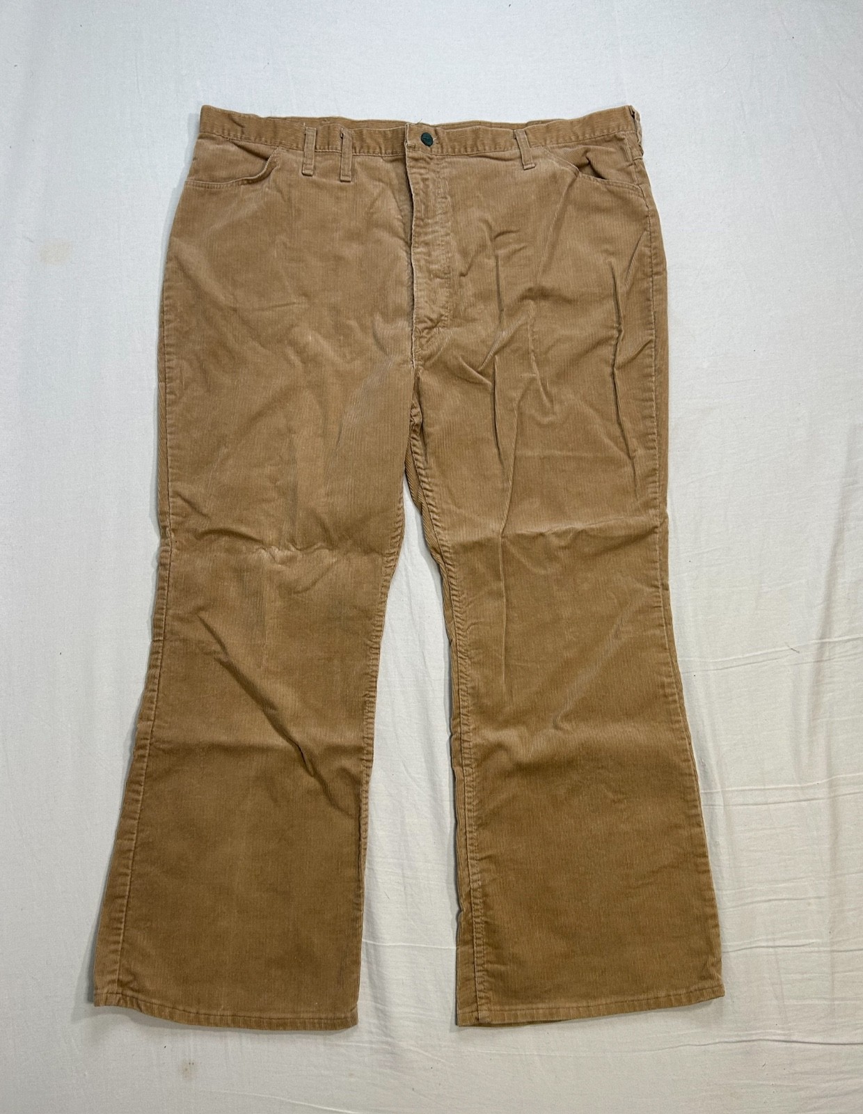 True VTG Wrangler 70s Corduroy Bell Bottom Pants 44x29 Workwear Talon USA Disco