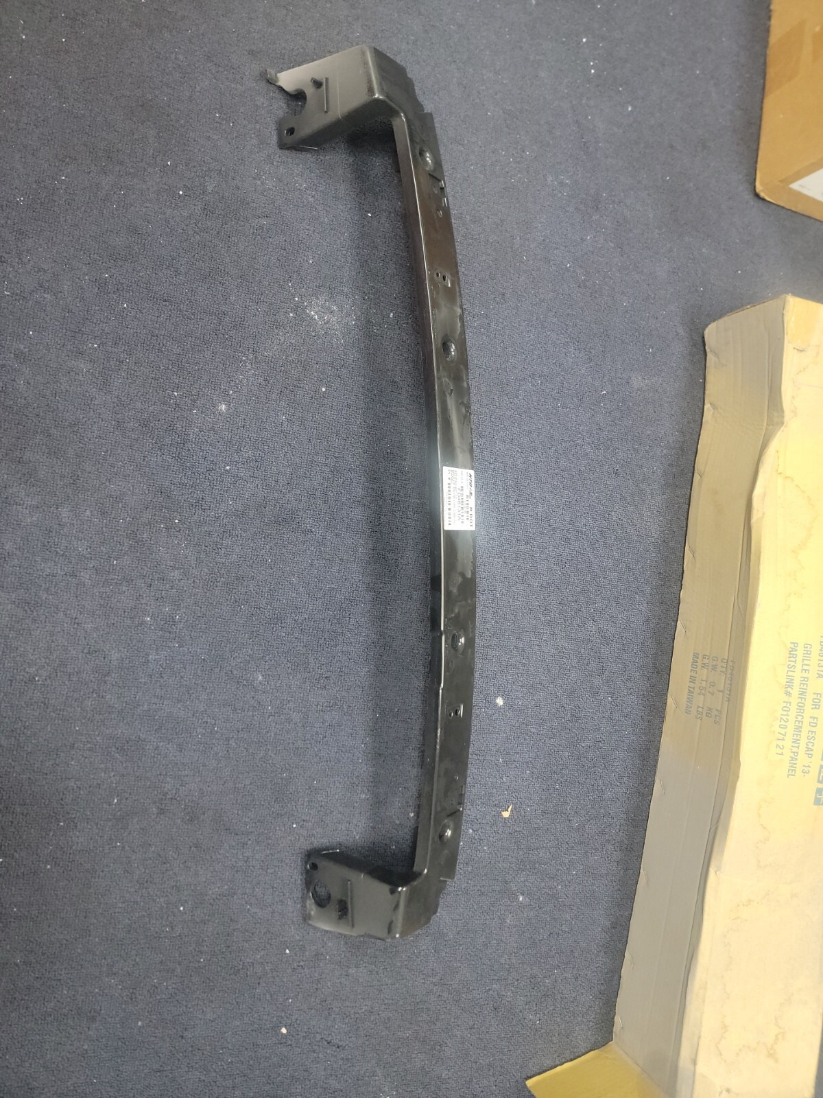New Grille Bracket Grill Ford Escape 2013-2016 FO1207121 CJ5Z8A284C