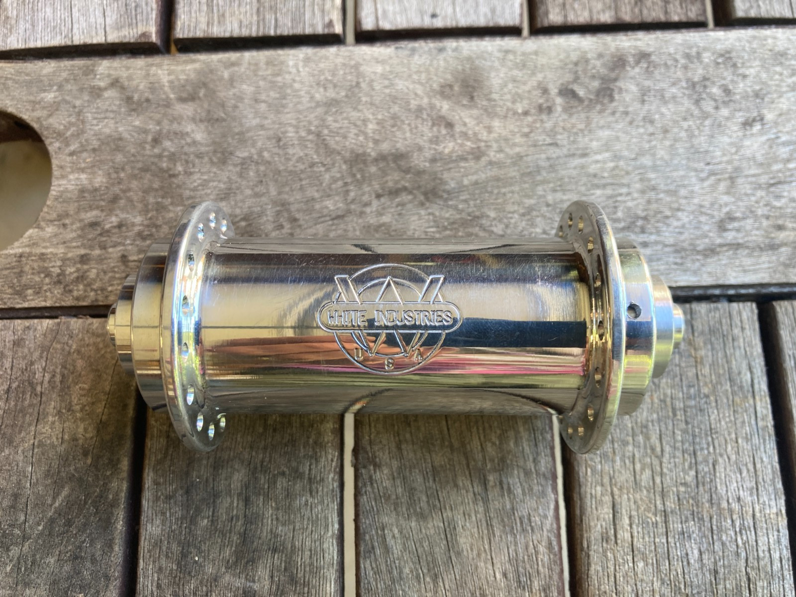 32h Front NOS White Industries Hub Titanium 32h Front NOS White Industries Hub Titanium