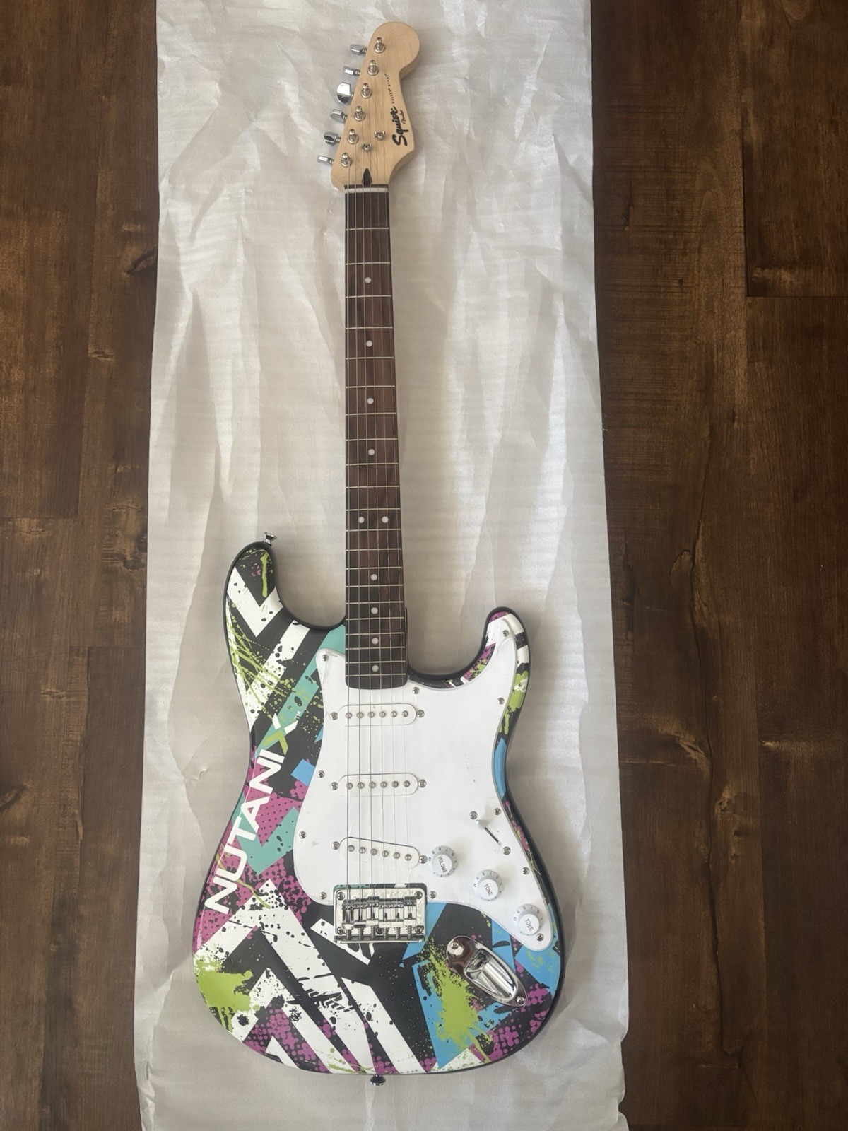 Squier by Fender Stratocaster Nutanix Multi-Color Graphic Electric Guitar