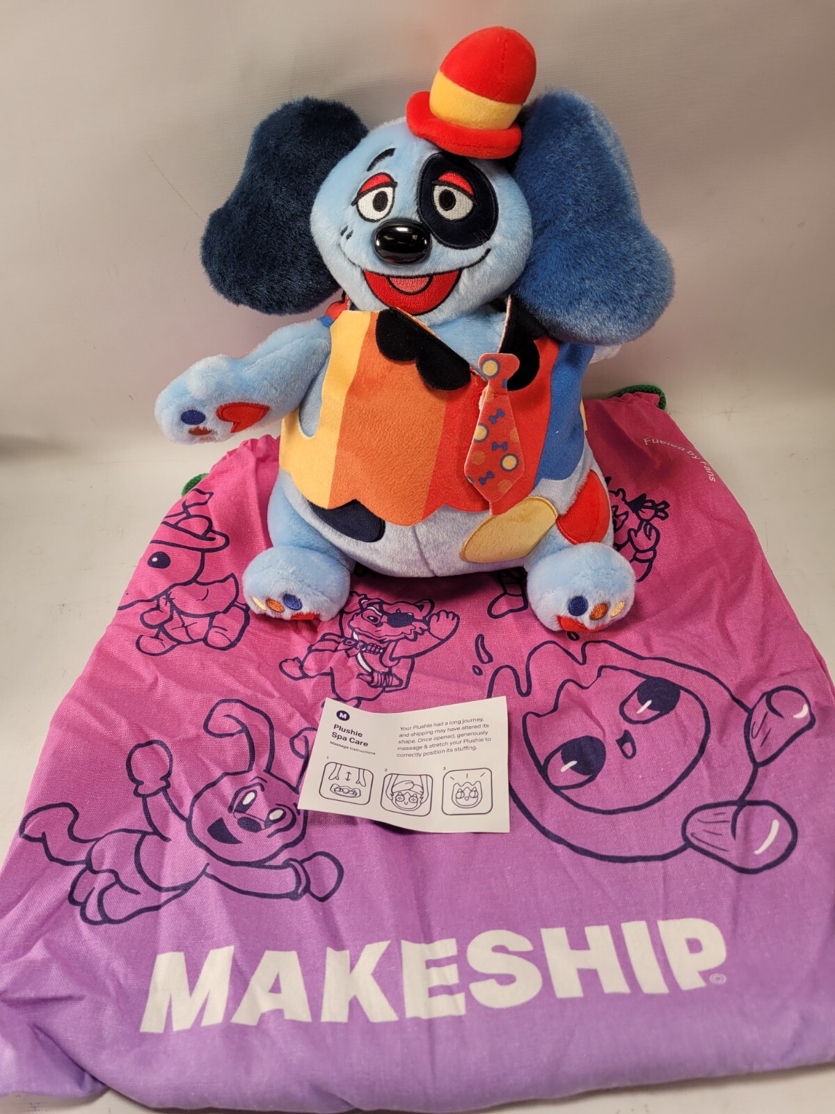 Makeship Jumbo Barnaby B Beagle Welcome Home Plush By Clown Only 6,188 Made Makeship Jumbo Barnaby B Beagle Welcome Home Plush By Clown Only 6,188 Made