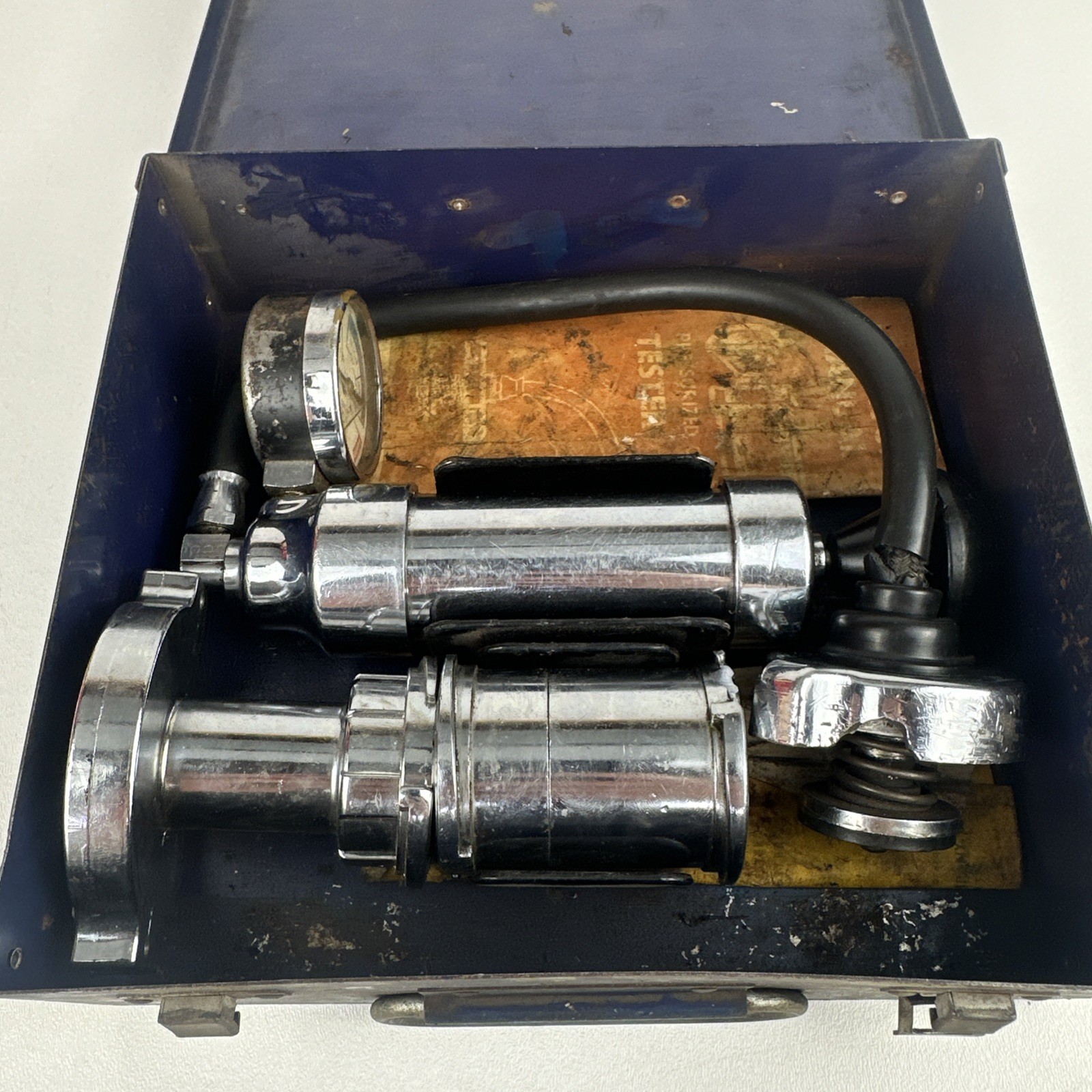 Vintage Stant ST-255 Cooling System Pressure Cap Tester Kit Blue Metal Case USA
