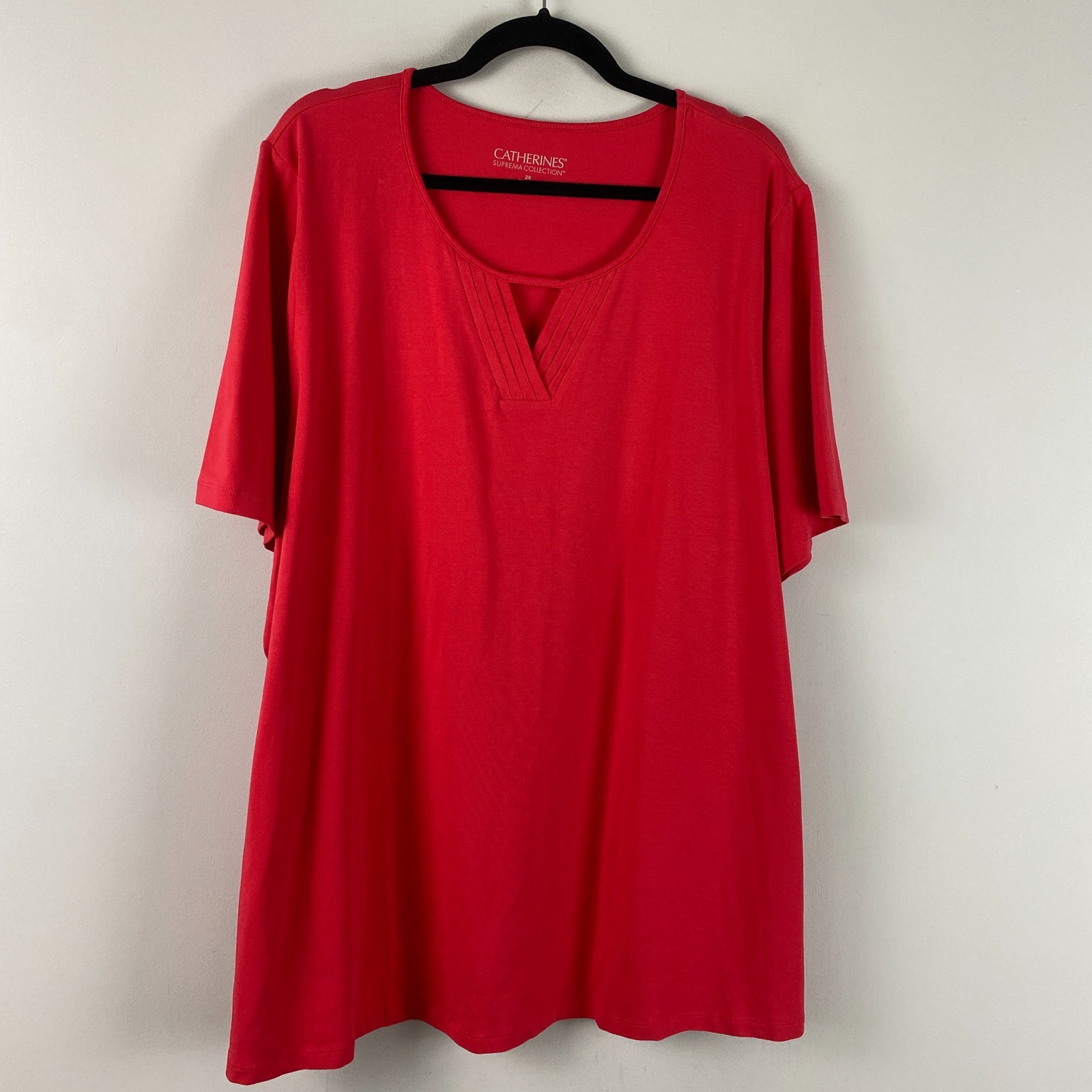 Catherines Suprema Collection T Shirt Size 2X Red Keyhole Neck Short Sleeve