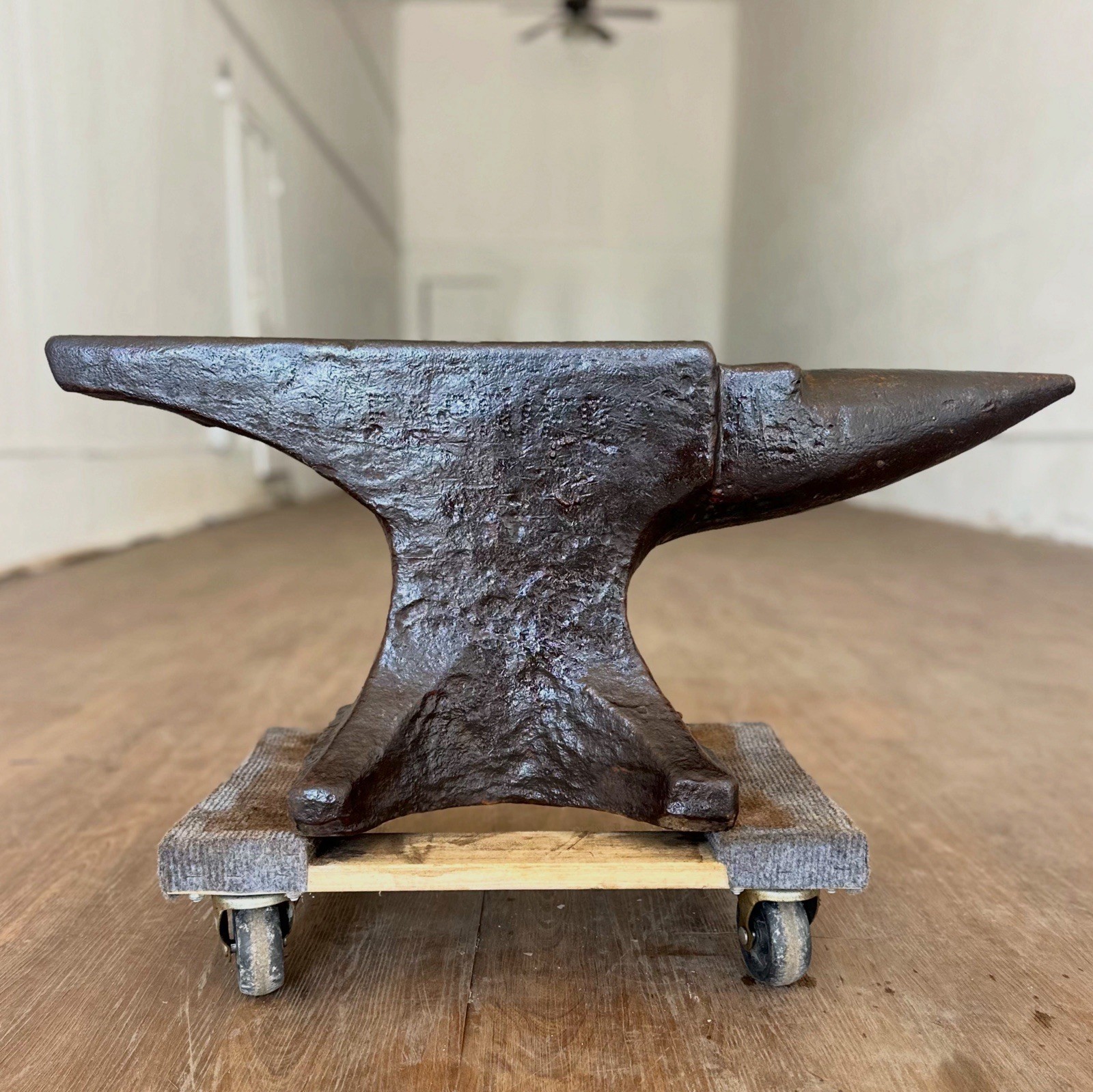 225 Lb Vintage English Anvil, Buck & Hickman, 5\