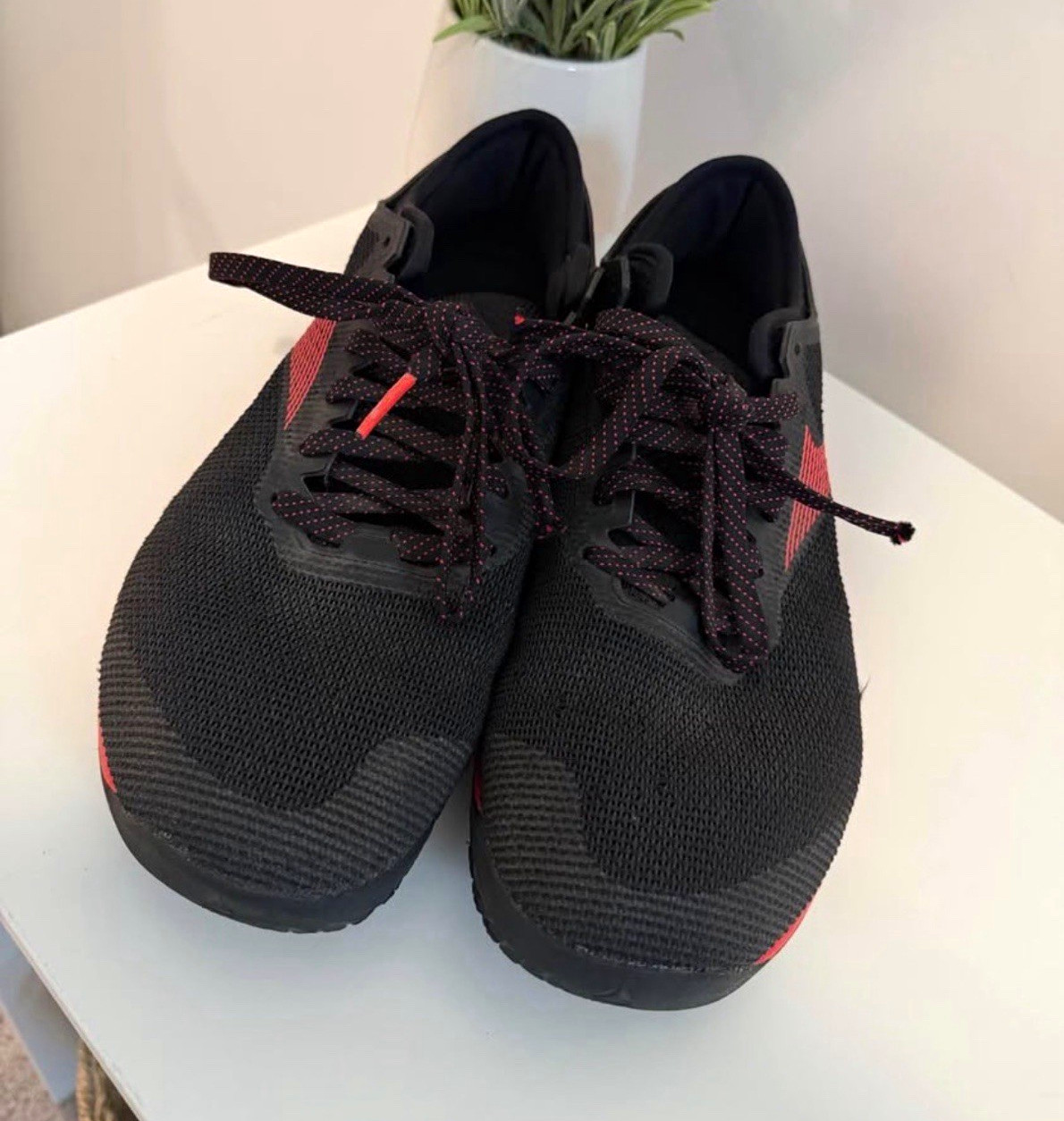 Reebok CrossFit Nano Men’s Low Top Lace-Up Athletic Sneaker Black/Red