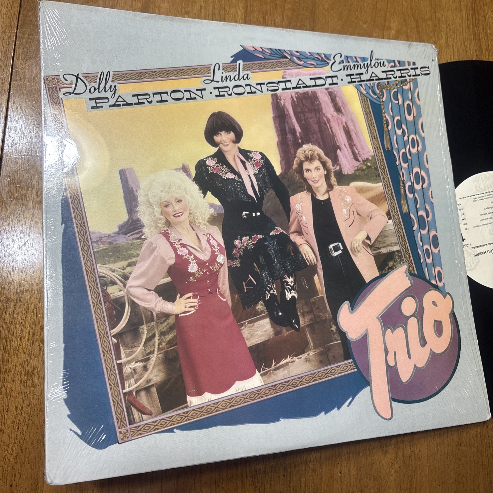 87 Dolly Parton Emmylou Harris Linda Ronstadt Trio vinyl Lp NM shrink, VG+vinyl