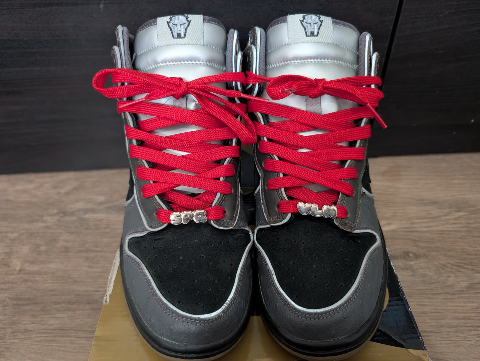 Size 8.5M Nike SB Dunk High Premium MF DOOMS VNDS RARE GOLD BOX RELEASE Grails Size 8.5M Nike SB Dunk High Premium MF DOOMS VNDS RARE GOLD BOX RELEASE Grails