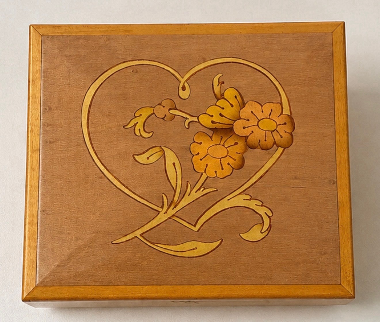 Vintage Gabriella Sorrento Italy Music Jewelry Box O Sole Mio Working Floral