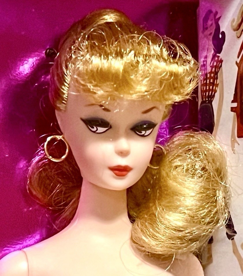 Barbie 35th Anniversary Ponytail Arched eyebrows New - NRFB Original Owner Barbie 35th Anniversary Ponytail Arched eyebrows New - NRFB Original Owner