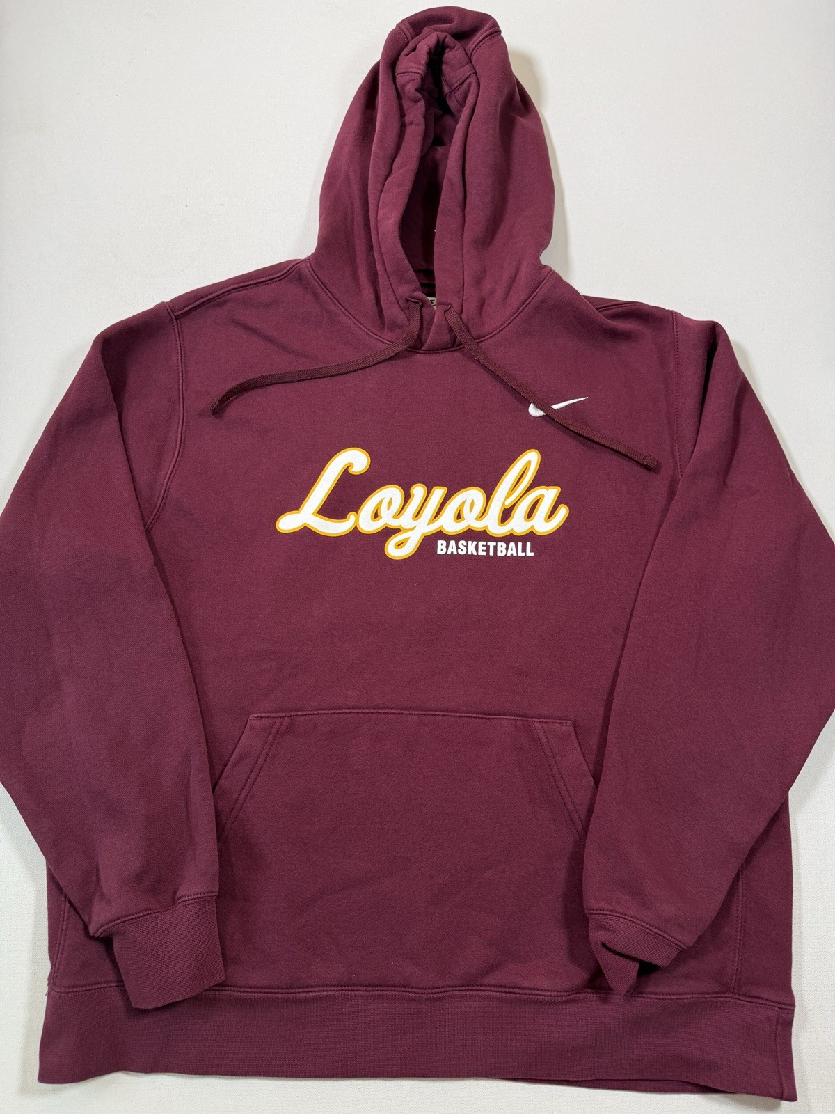 Nike Loyola Chicago Ramblers Hoodie Mens XL Maroon Sweatshirt Pullover NCAA Logo Nike Loyola Chicago Ramblers Hoodie Mens XL Maroon Sweatshirt Pullover NCAA Logo