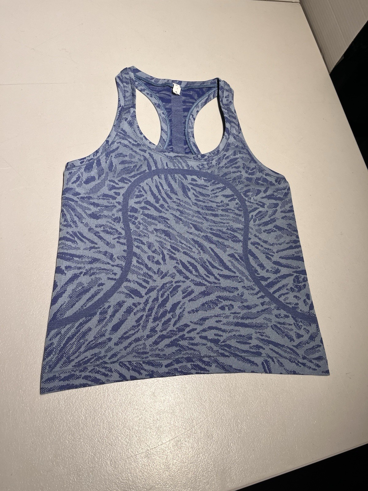 Lululemon Top Women\'s 8 Primal Clash Tank Run Swiftly Vent Crop Shirt Gym Yogi