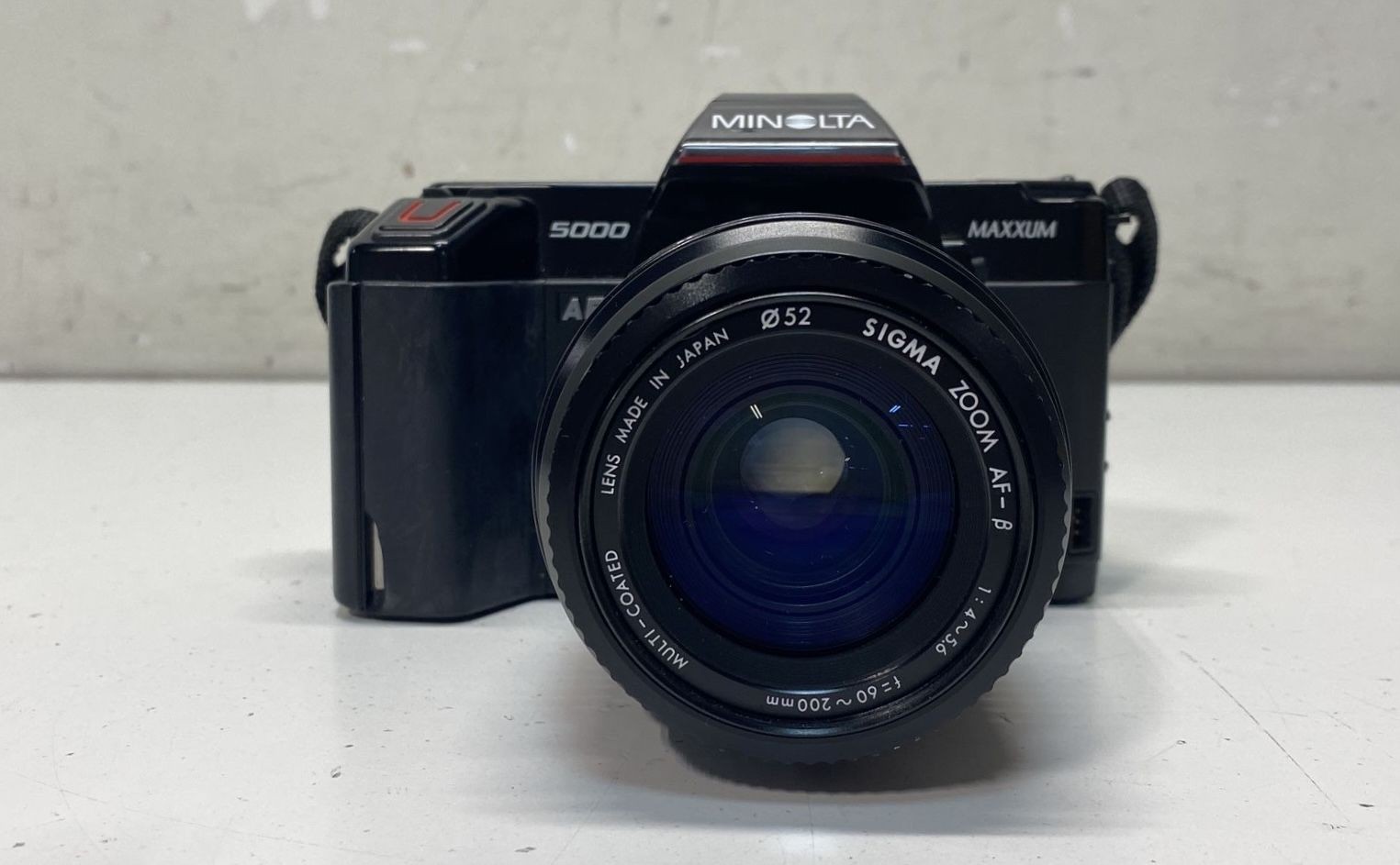Vintage Minolta Maxxum 5000 35mm SLR Film Camera Sigma 60-200mm Lens Tested