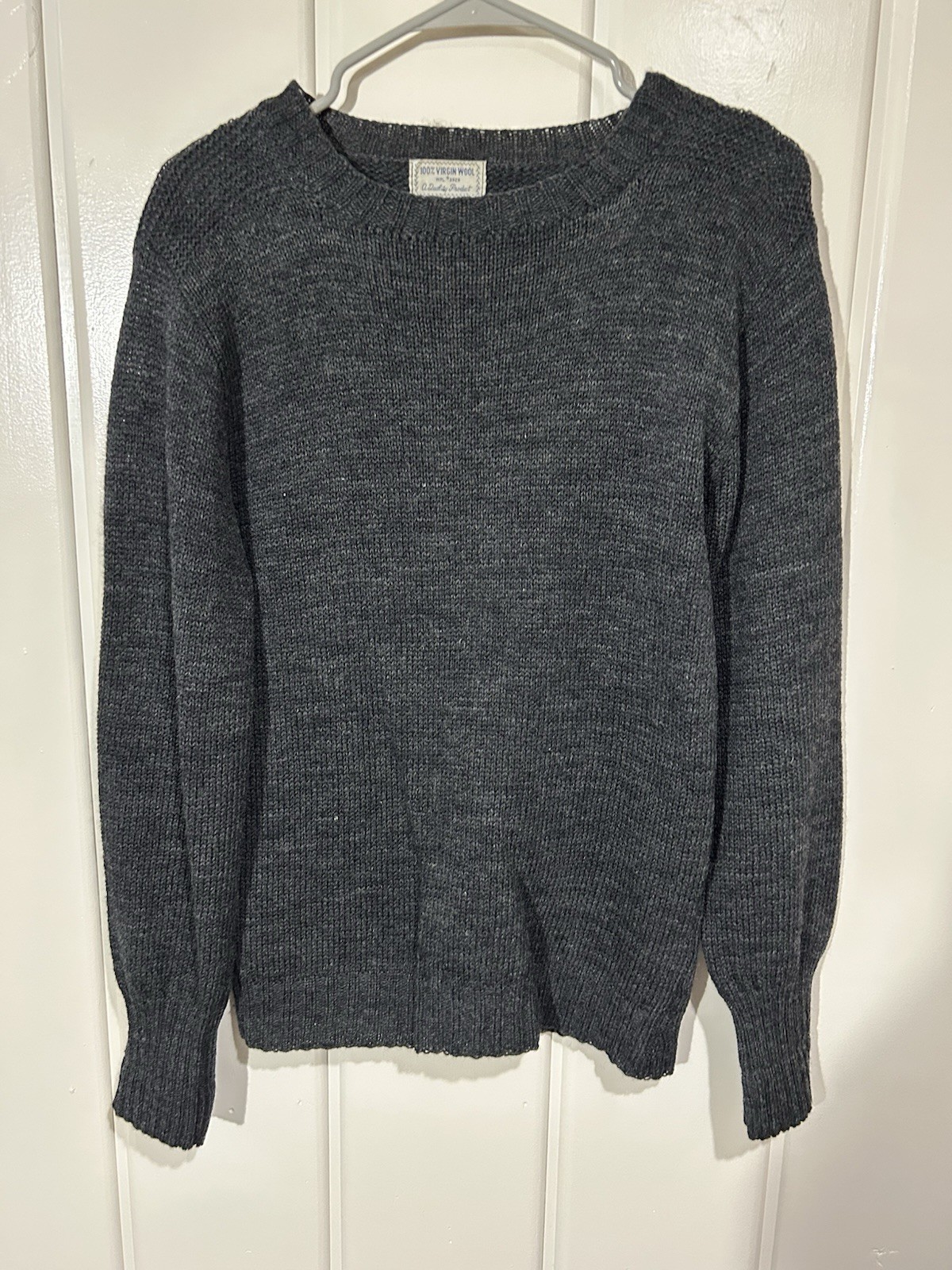Vintage 1940’s 100% Virgin Wool Crewneck Pullover Sweater Large