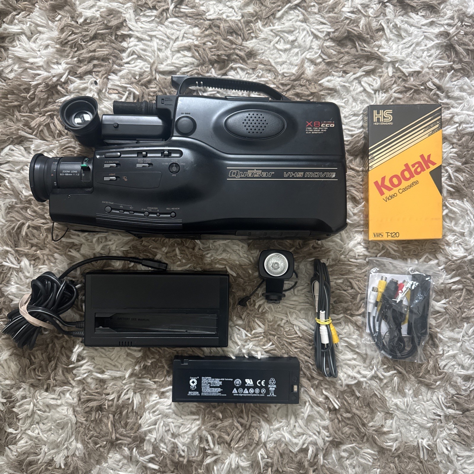 VTG Panasonic Quasar VHS Camcorder Kit VM-34 -Retro 80s Tested and Working ✅ 📹