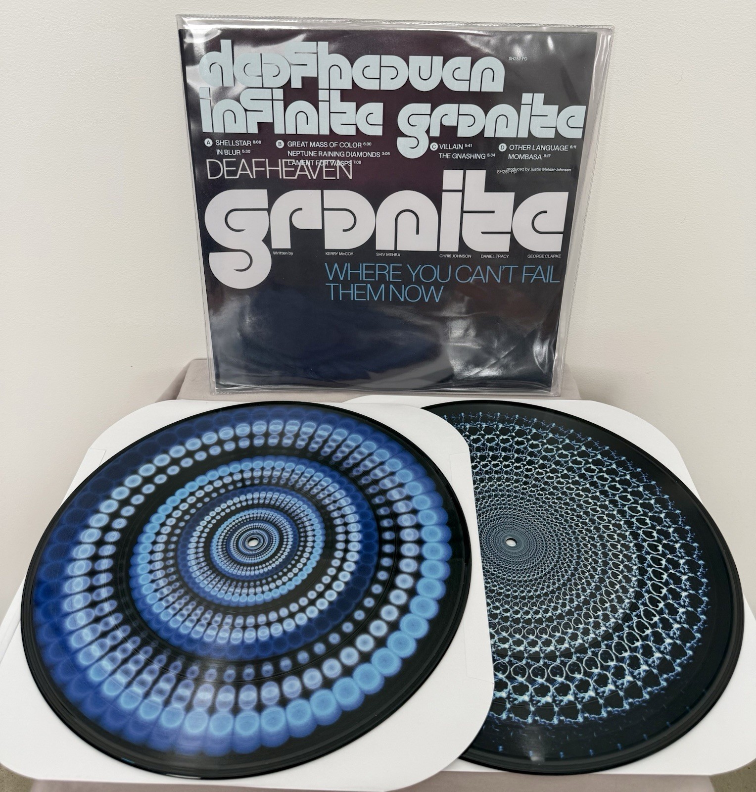 DEAFHEAVEN Infinite Granite Vinyl 12in Deluxe Picture Disc Zoetrope Double LP DEAFHEAVEN Infinite Granite Vinyl 12in Deluxe Picture Disc Zoetrope Double LP