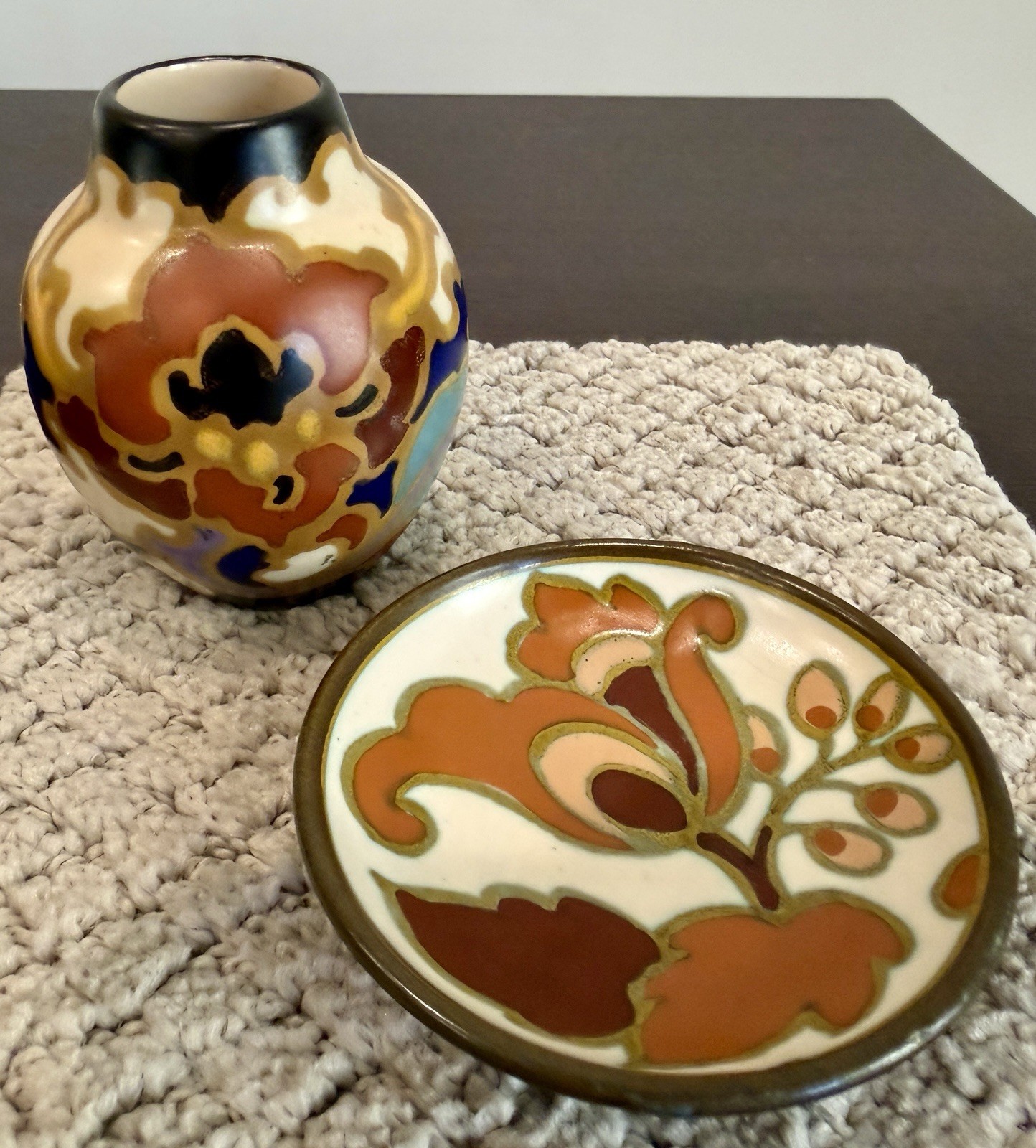 Gouda Holland Pair Regina Rosario Mini Vase PZH Assan Dish 1926