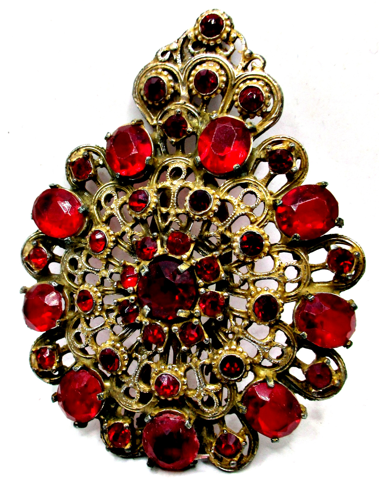 Vintage 1920s/40s Deco Filigree Ruby Red Glass Crown Czech Design Fur Dress Clip Vintage 1920s/40s Deco Filigree Ruby Red Glass Crown Czech Design Fur Dress Clip