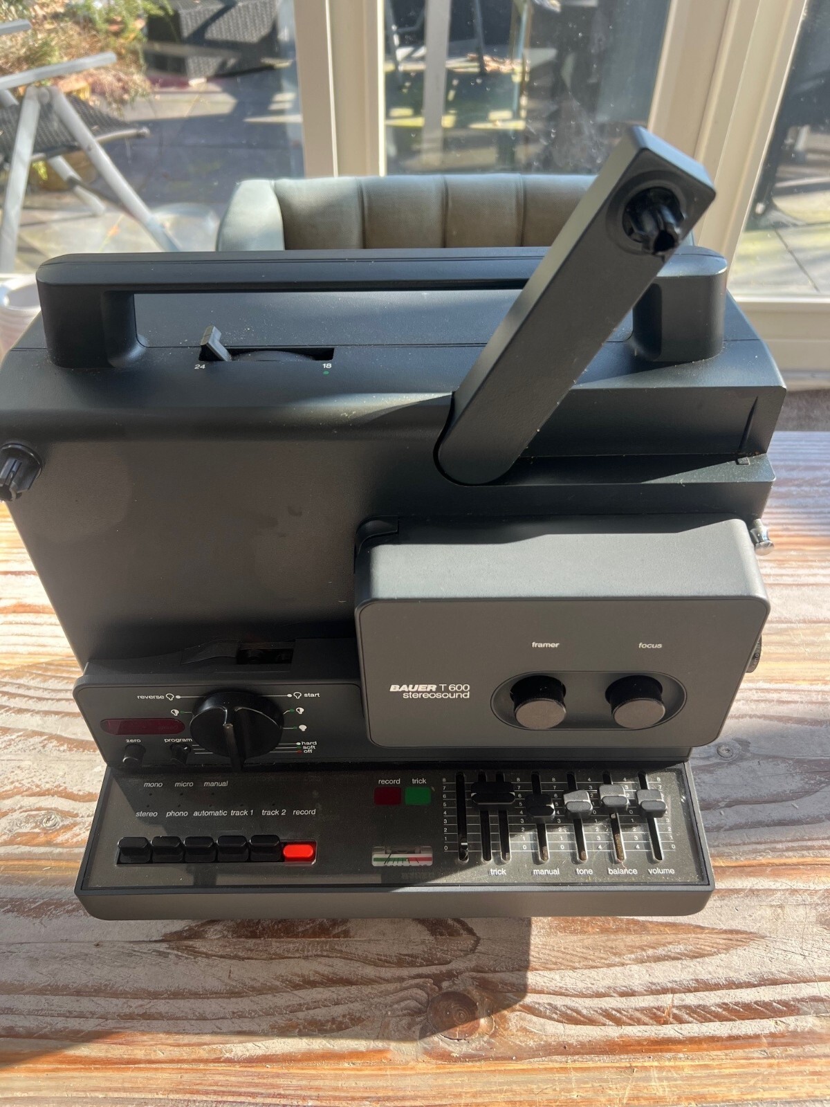 Vintage Bauer T600 Stereo Sound – Classic 1977 Reel-to-Reel Projector