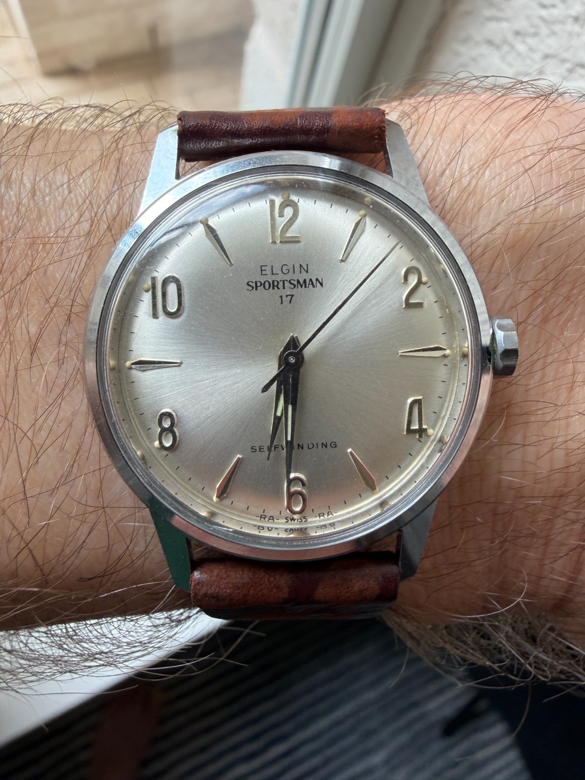 Vintage Elgin Sportsman Automatic 17 Jewel Cal 813 33mm Swiss Watch Serviced