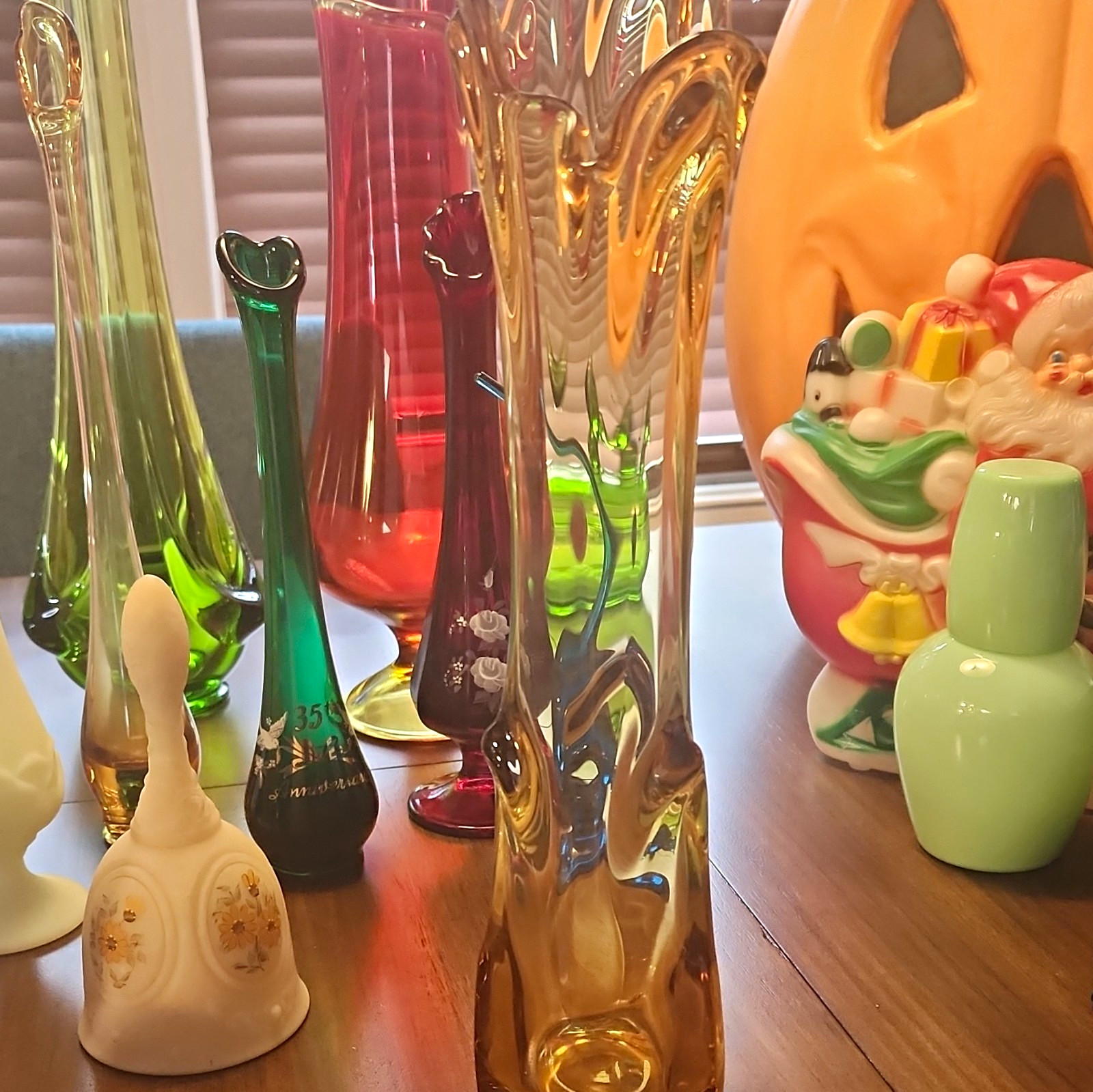 Vintage Amber Viking Tundra Vase      15 3/4\