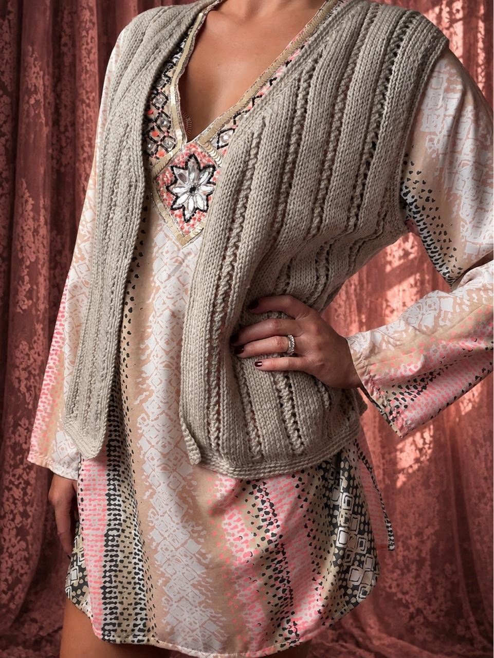 1960s handknit beige vest 1960s handknit beige vest