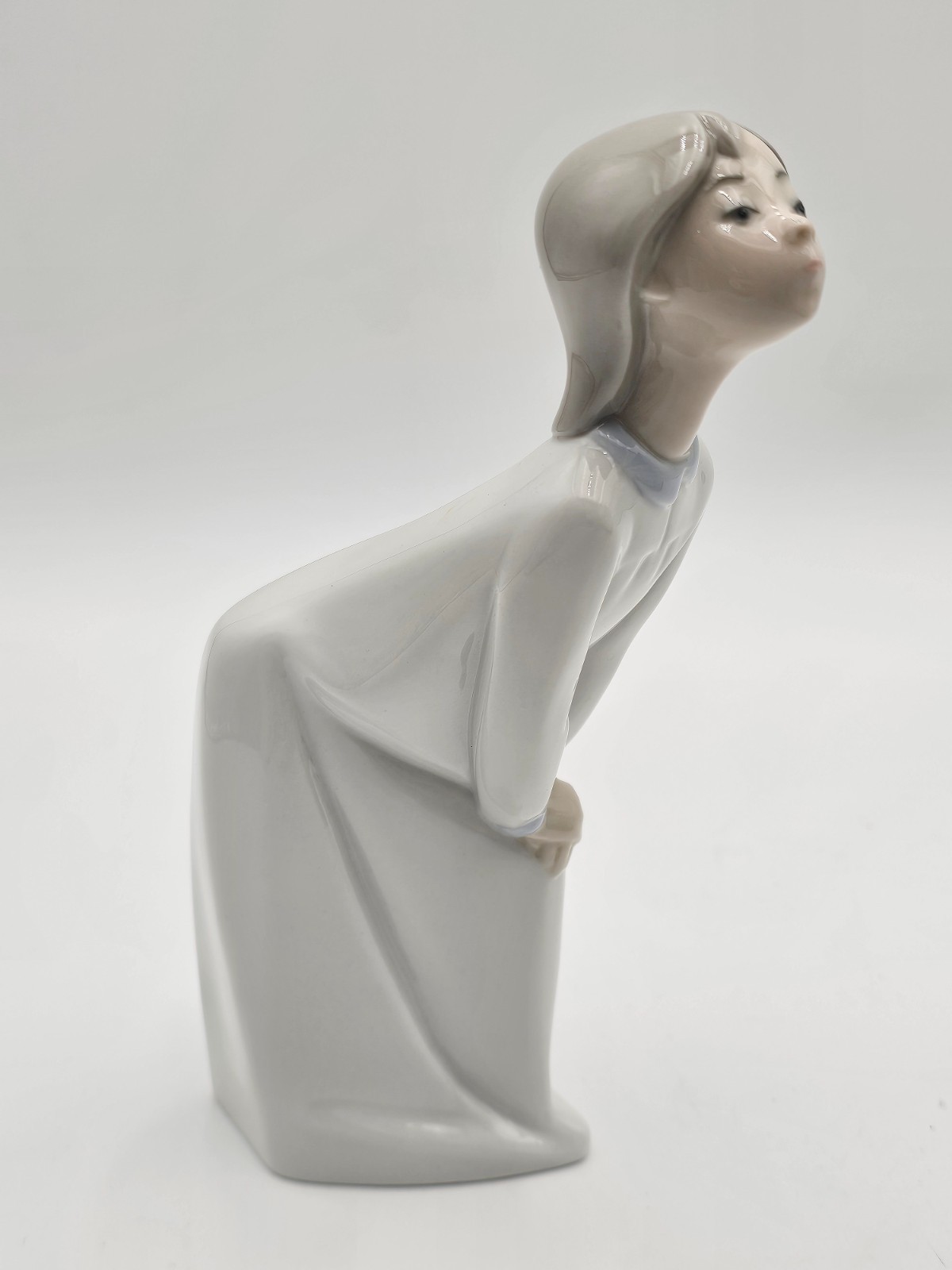 Lladro Figurine 4873 Lladro Figurine 4873
