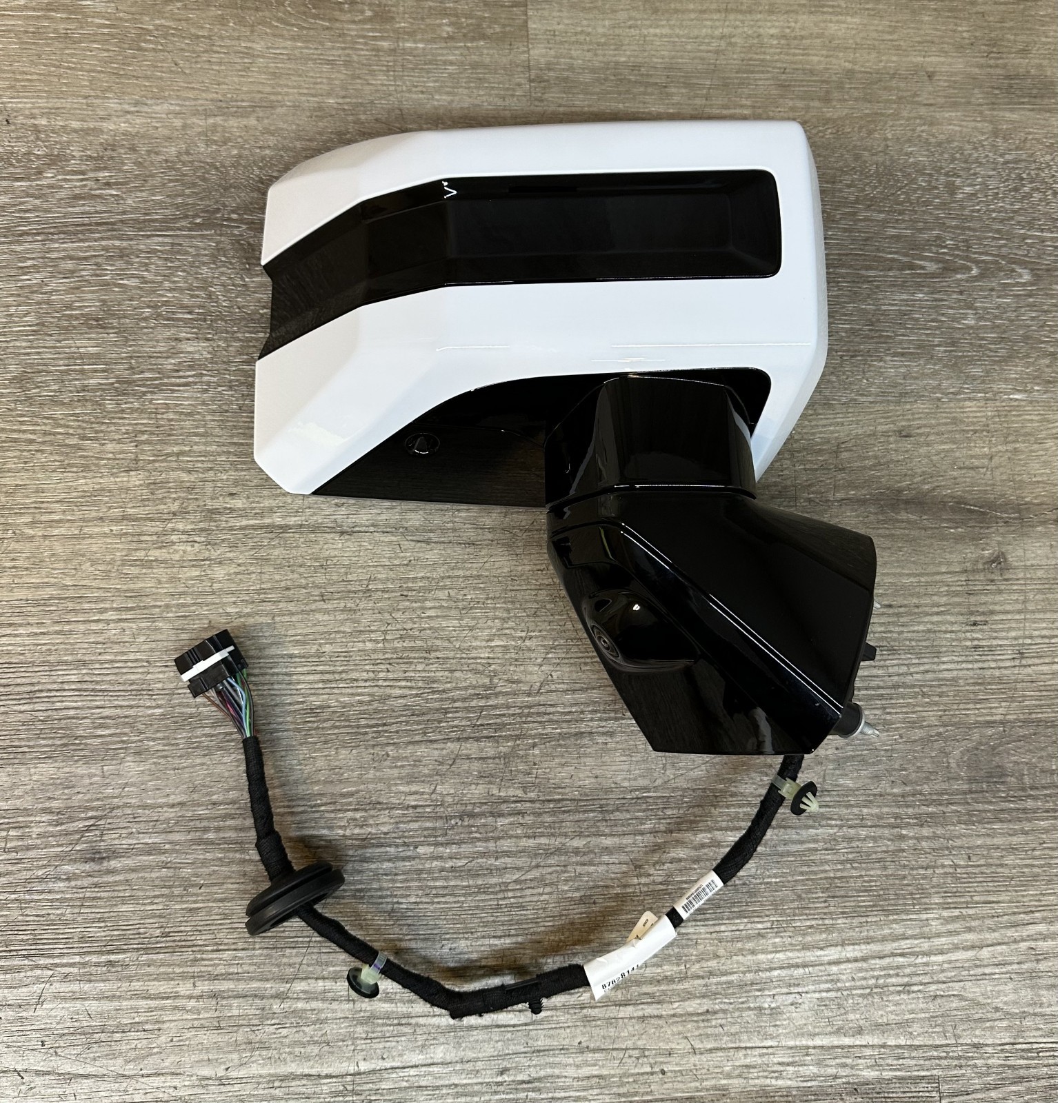 2022-26 HUMMER EV RH MIRROR - OEM PART # 87828141 - PERFECT CONDITION 