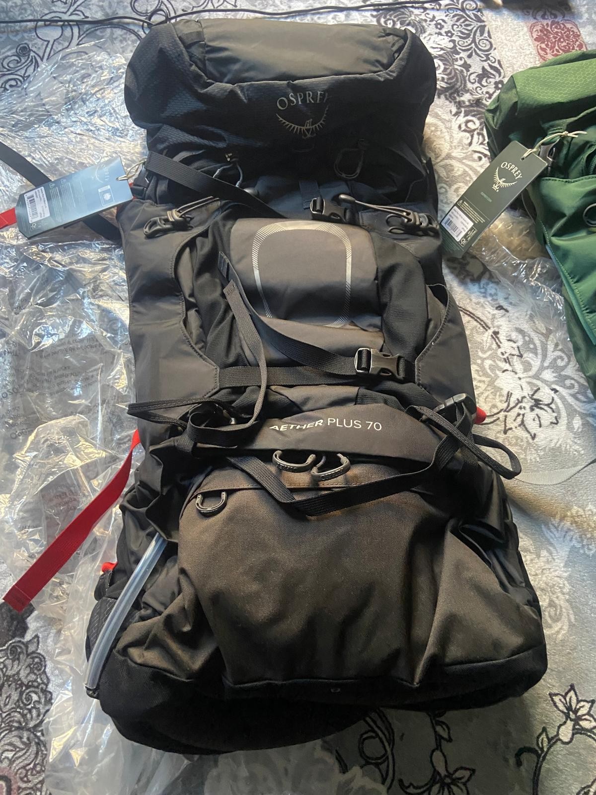 Osprey Packs Aether Plus 100L & 70L Backpacks L/XL Green and Black