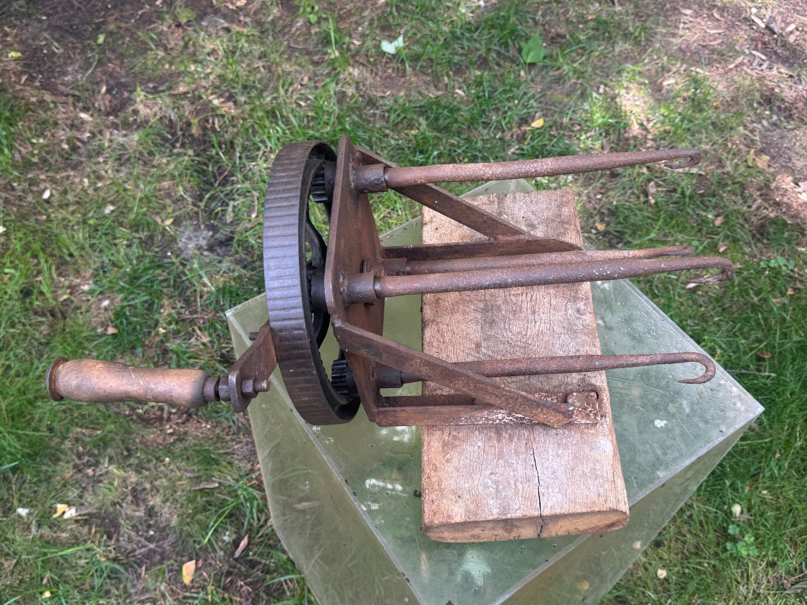 RARE antique Canadian made ropemaker ropewinder MAXWELL & SONS, ST MARYS, ON.