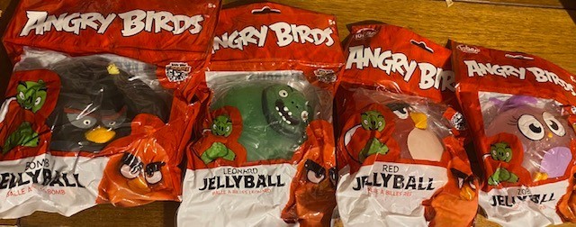 Angry Birds Jelly Balls: Bomb, Red, Zoe, Leonard (set of 4). New.