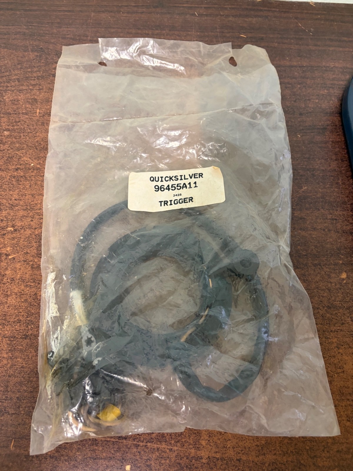 NOS MERCURY QUICKSILVER 96455A 11 TRIGGER ASSEMBLY B497 NOS MERCURY QUICKSILVER 96455A 11 TRIGGER ASSEMBLY B497