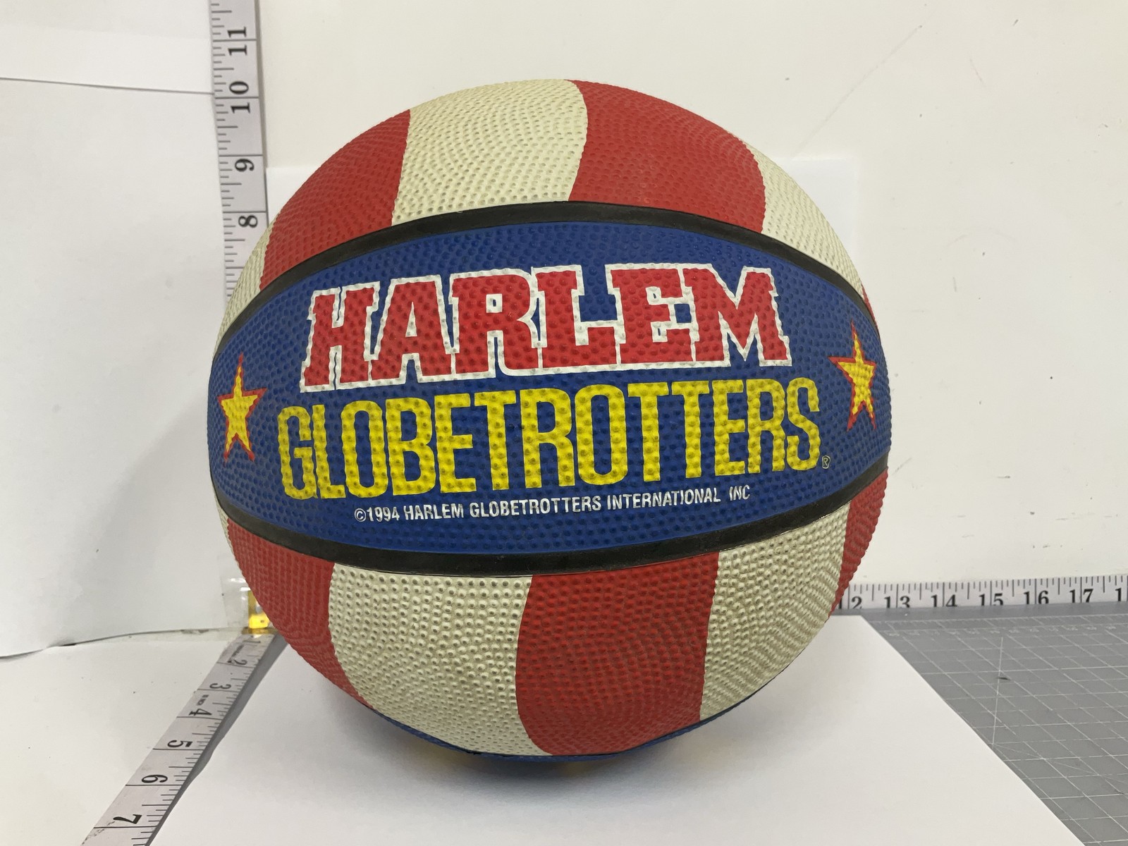 Baden Harlem Globetrotters Basketball Vintage 1994 Official Size Autographed